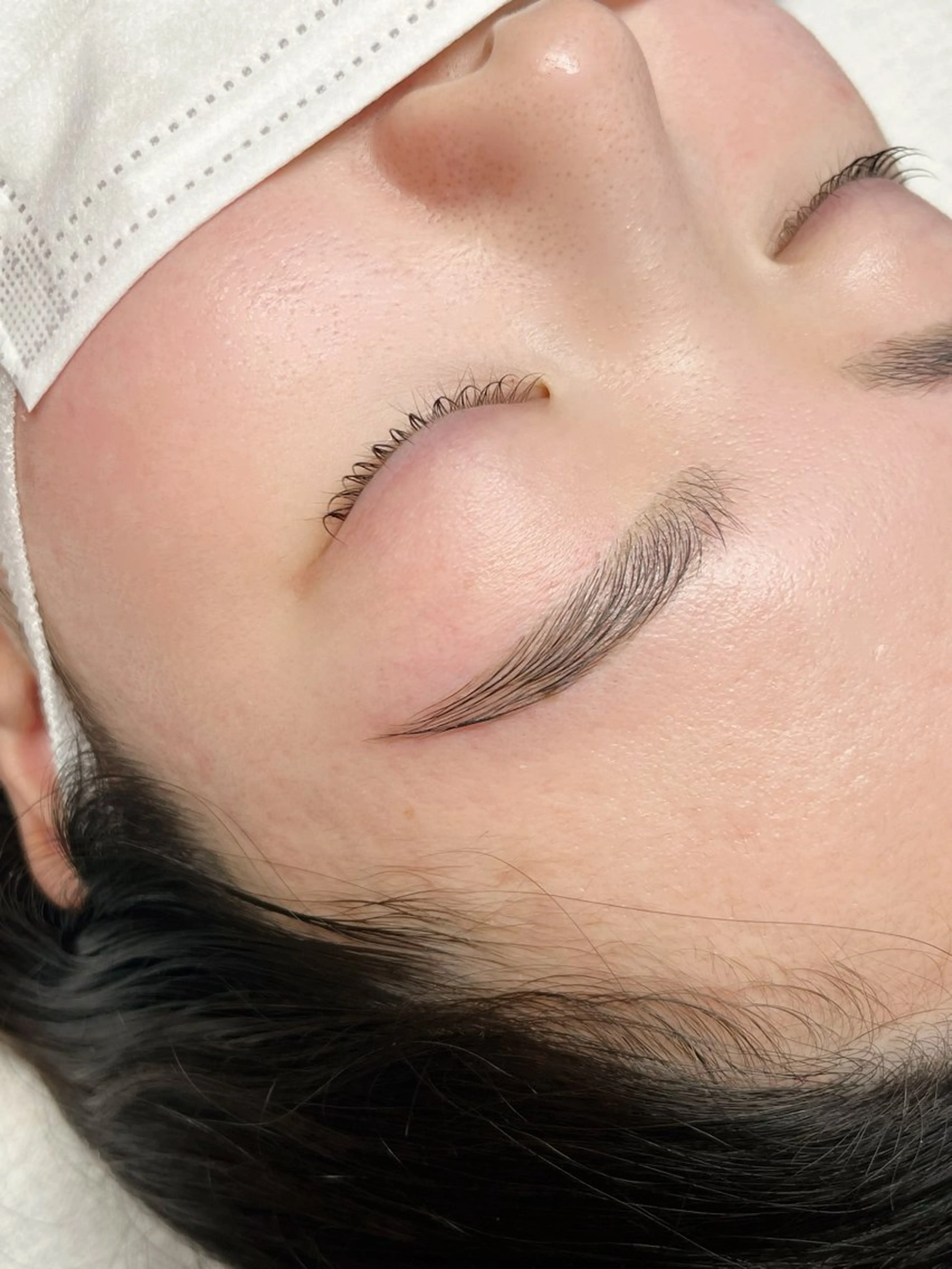 アイブロウ 目元屋Auge所属・Auge Tomoyoの眉毛・アイブロウイメージ