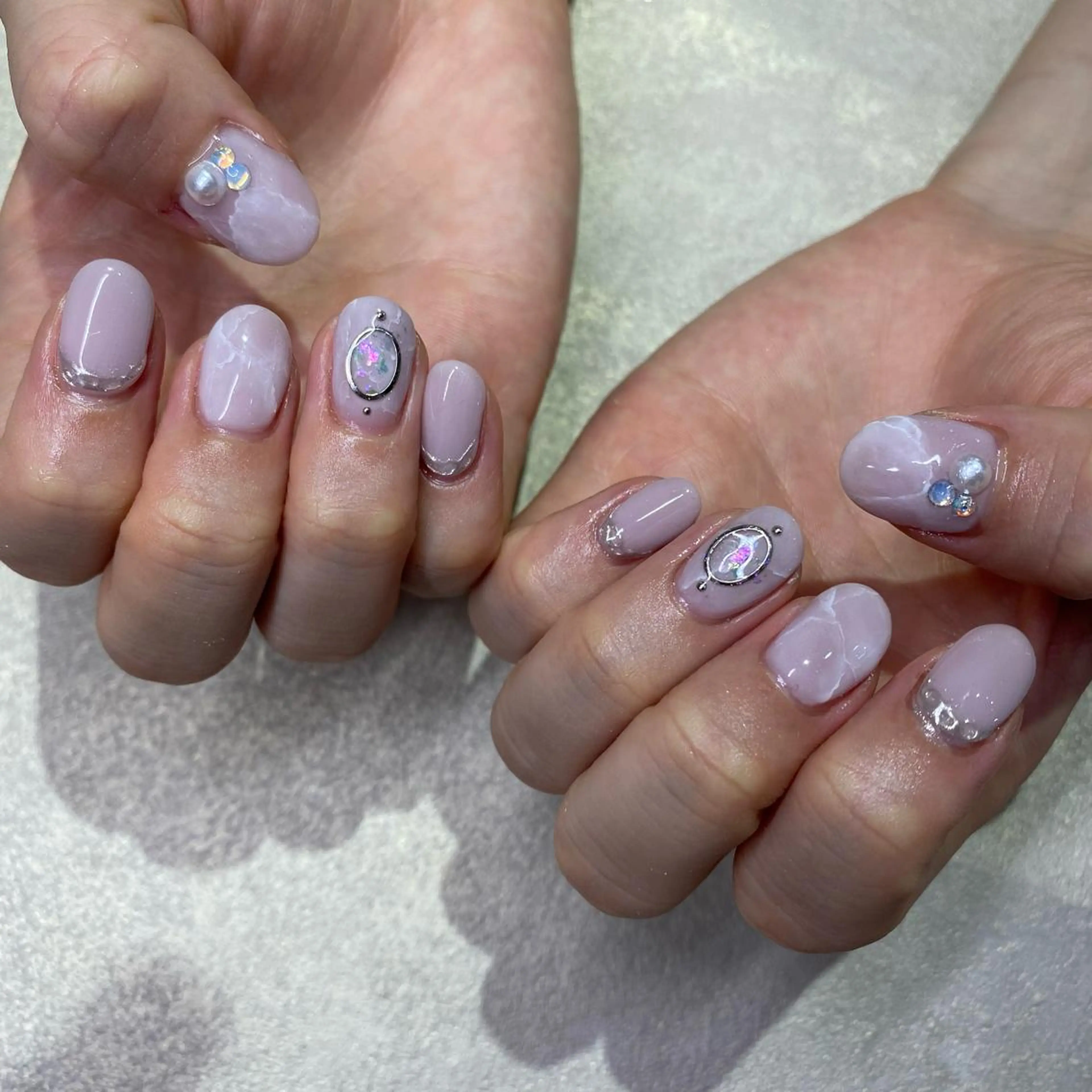 ネイル ハンドネイル Amber21.所属・Nagahama Akariのネイルデザイン