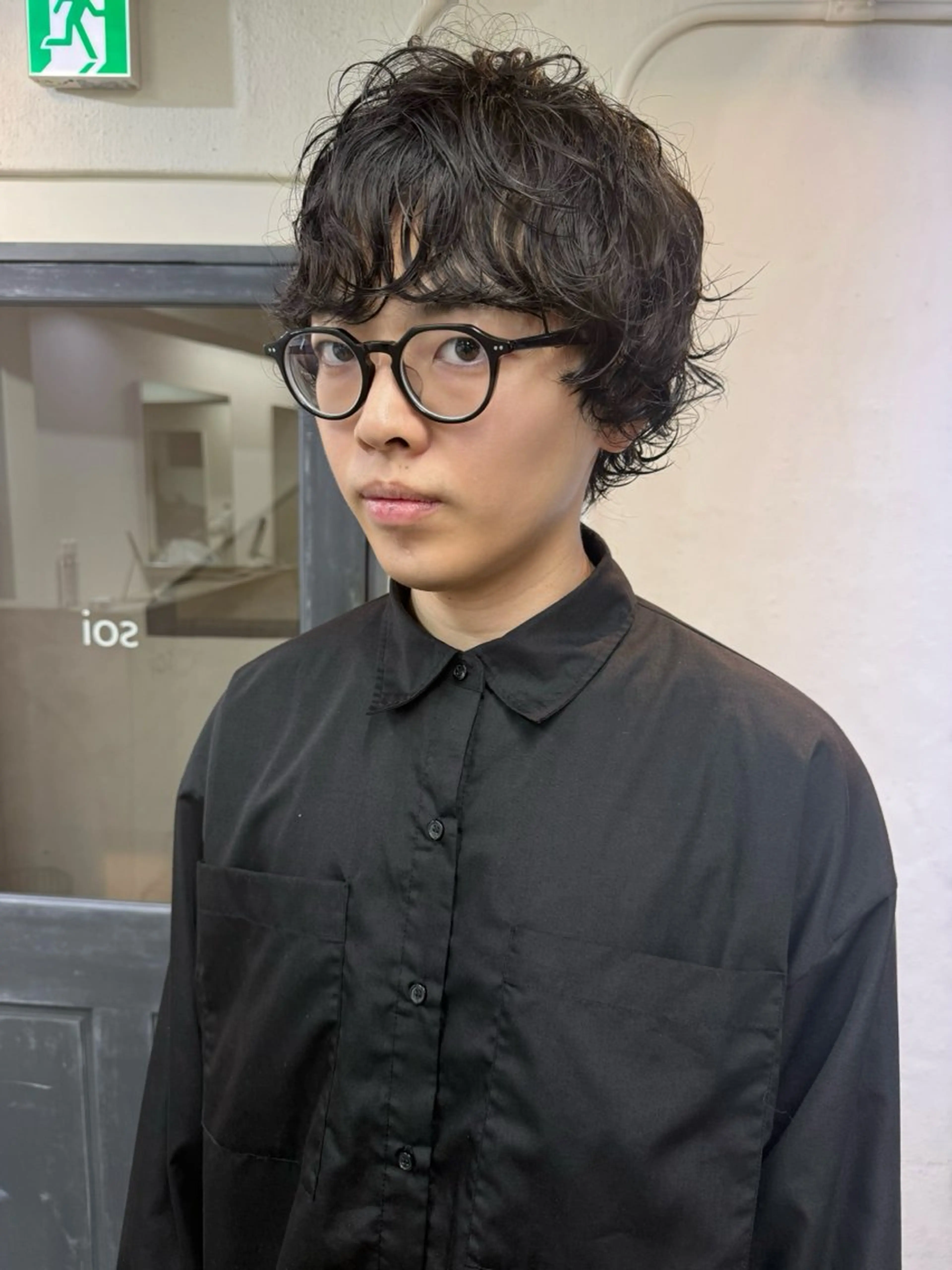 ショート パーマ メンズ メンズパーマ ニュアンスパーマ カット パーマ トリートメント 森貴裕/ベージュ/ パーマ/オリーブのヘアスタイル