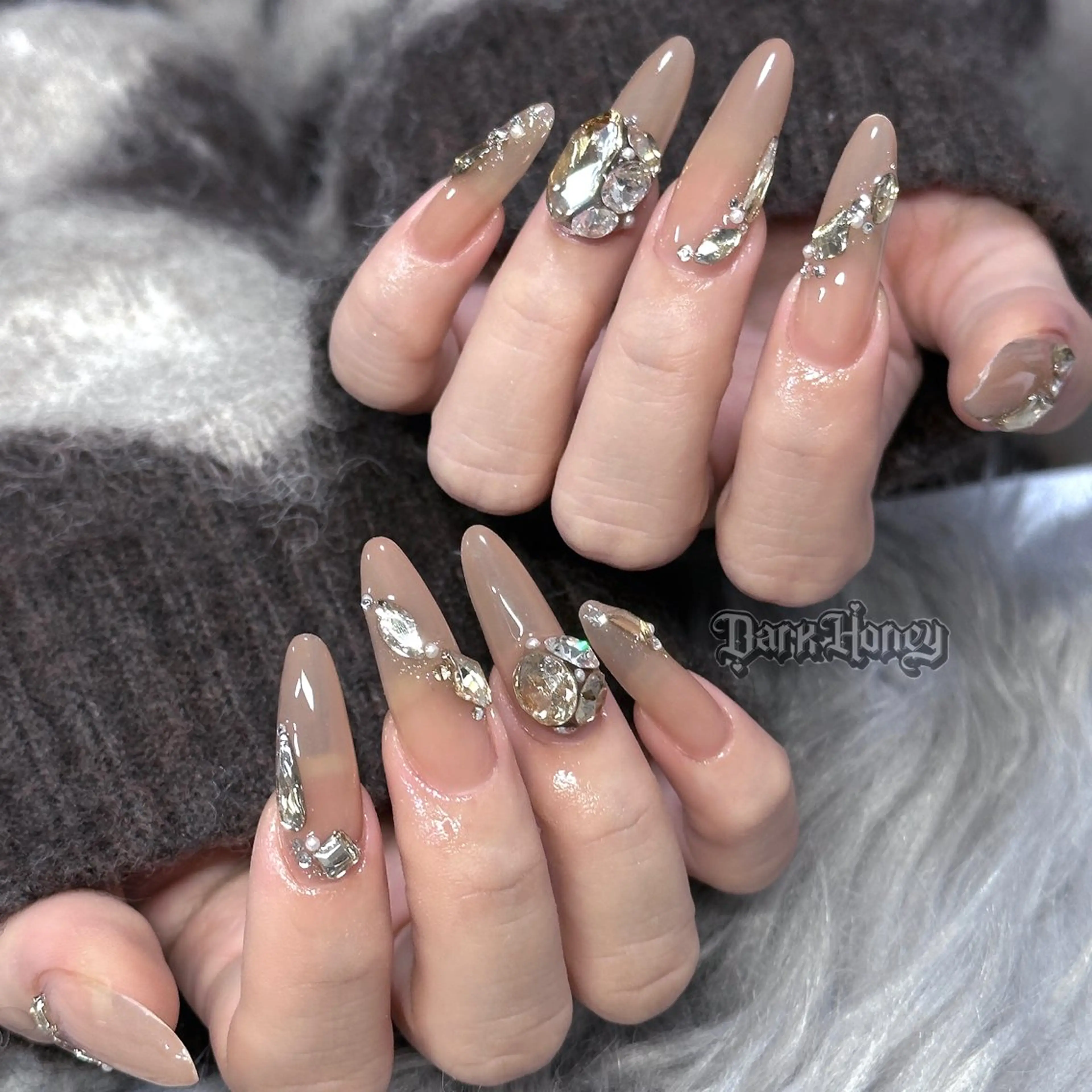 ネイル Dark honey スカルプ専門原宿店のネイルデザイン