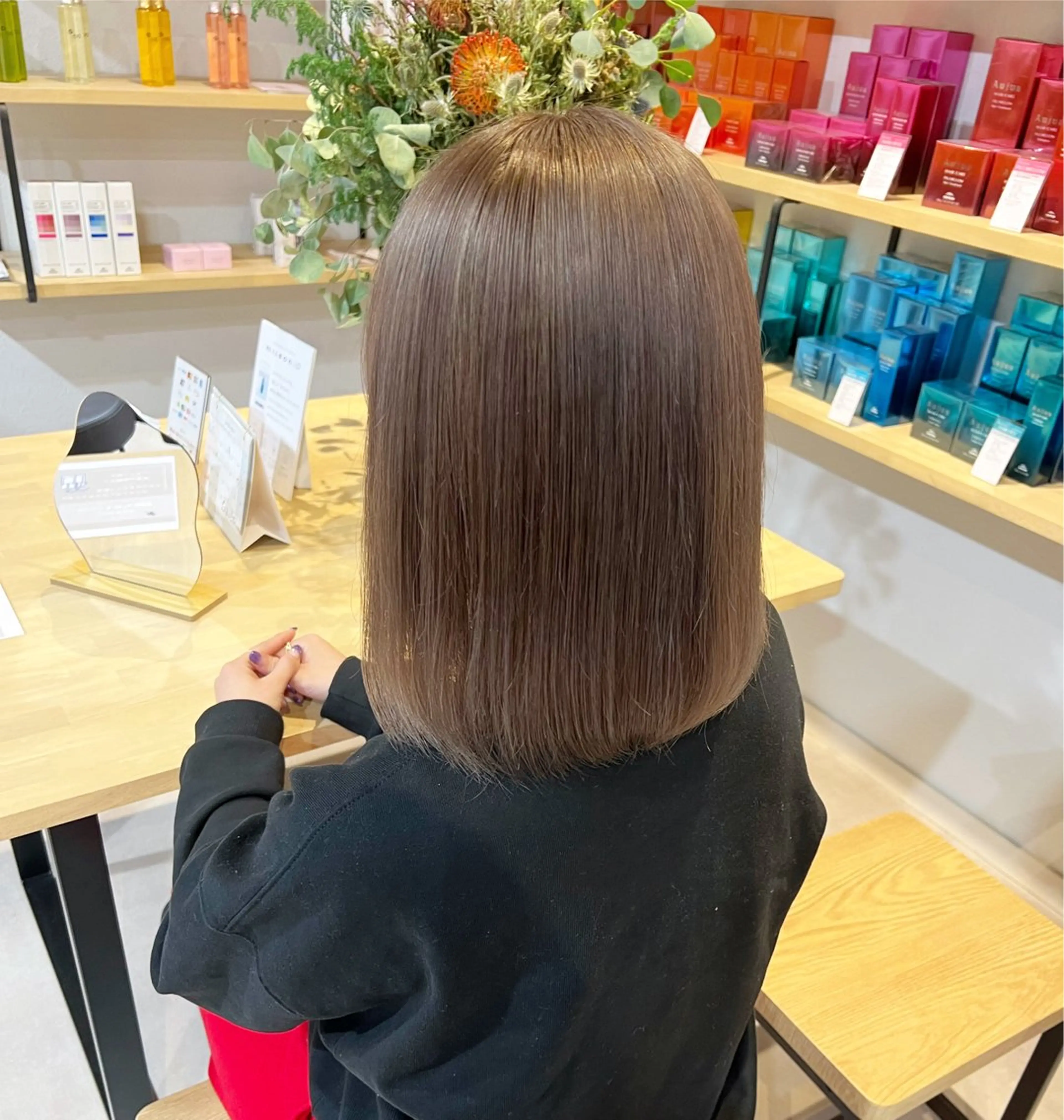 ミディアム カラー ブリーチ Vélua/miiu所属・韓国束感まつ毛 /Takaのマツエク・マツパデザイン