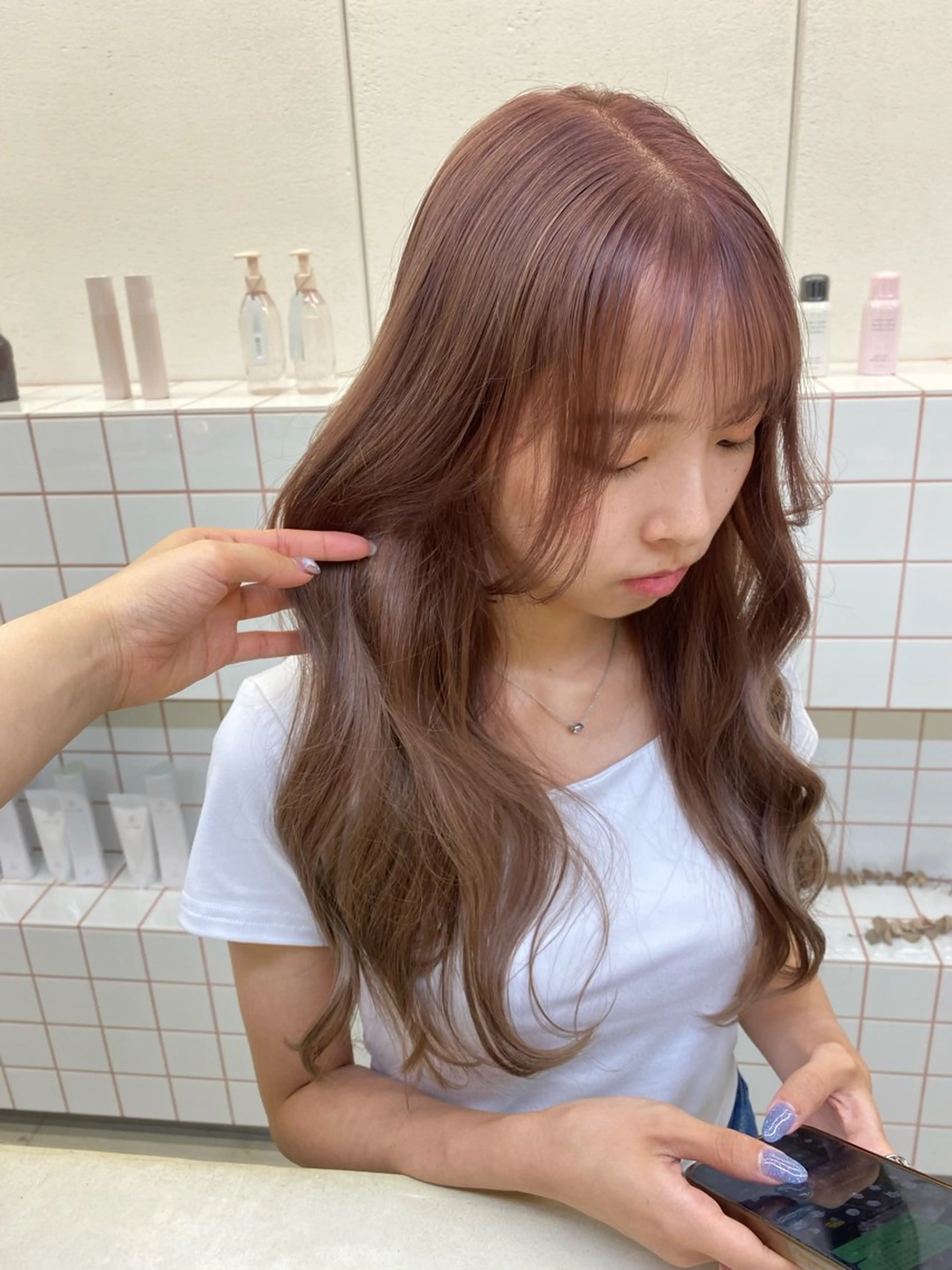 ロング カラー ベージュカラー ラベンダーカラー ラベンダーベージュ カット ヘアカラー トリートメント NIKO/名古屋/ 伏見/花屋併設のヘアスタイル