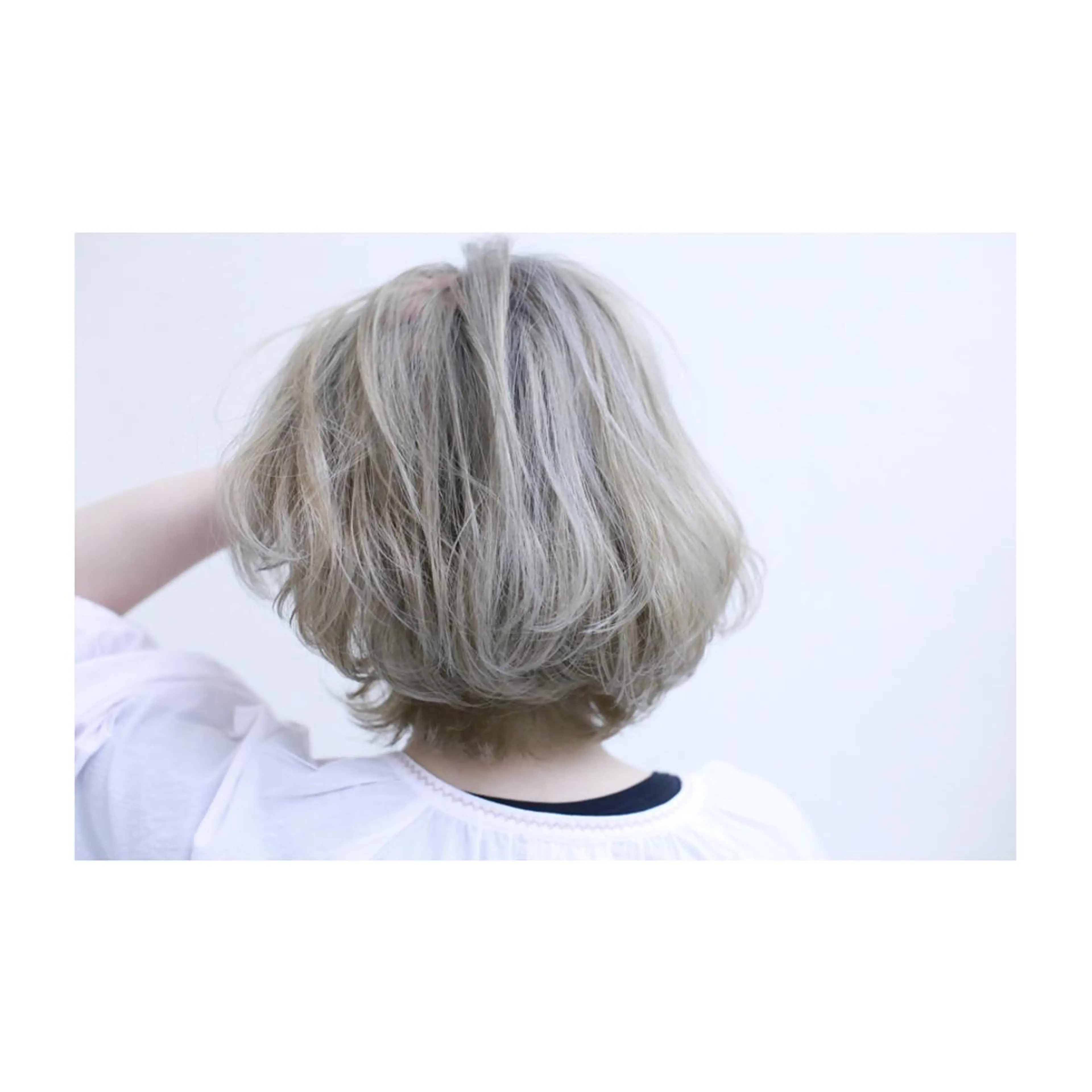 ショート 加藤 利基のヘアスタイル