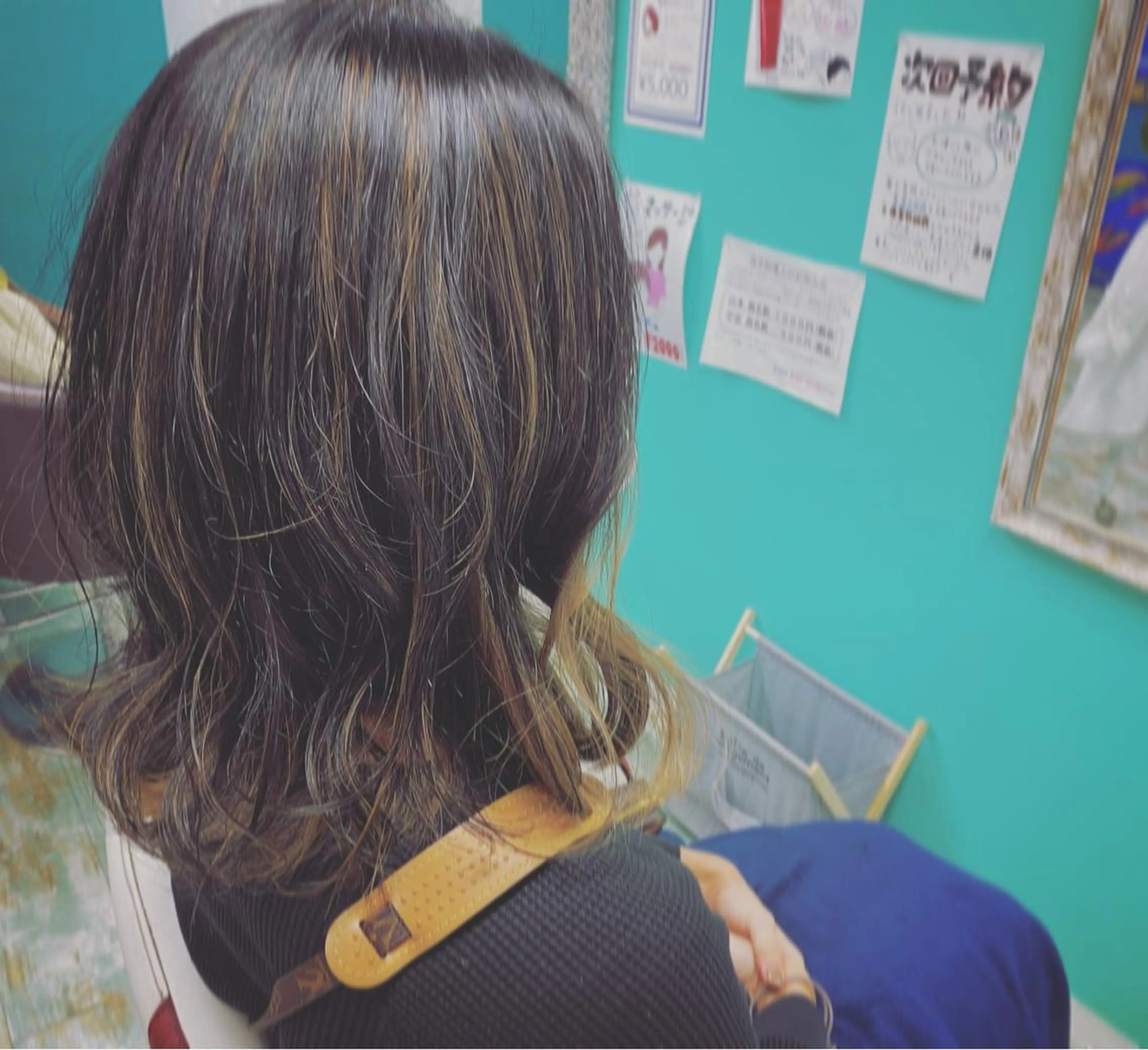 セミロング 佐々木 菜摘のヘアスタイル