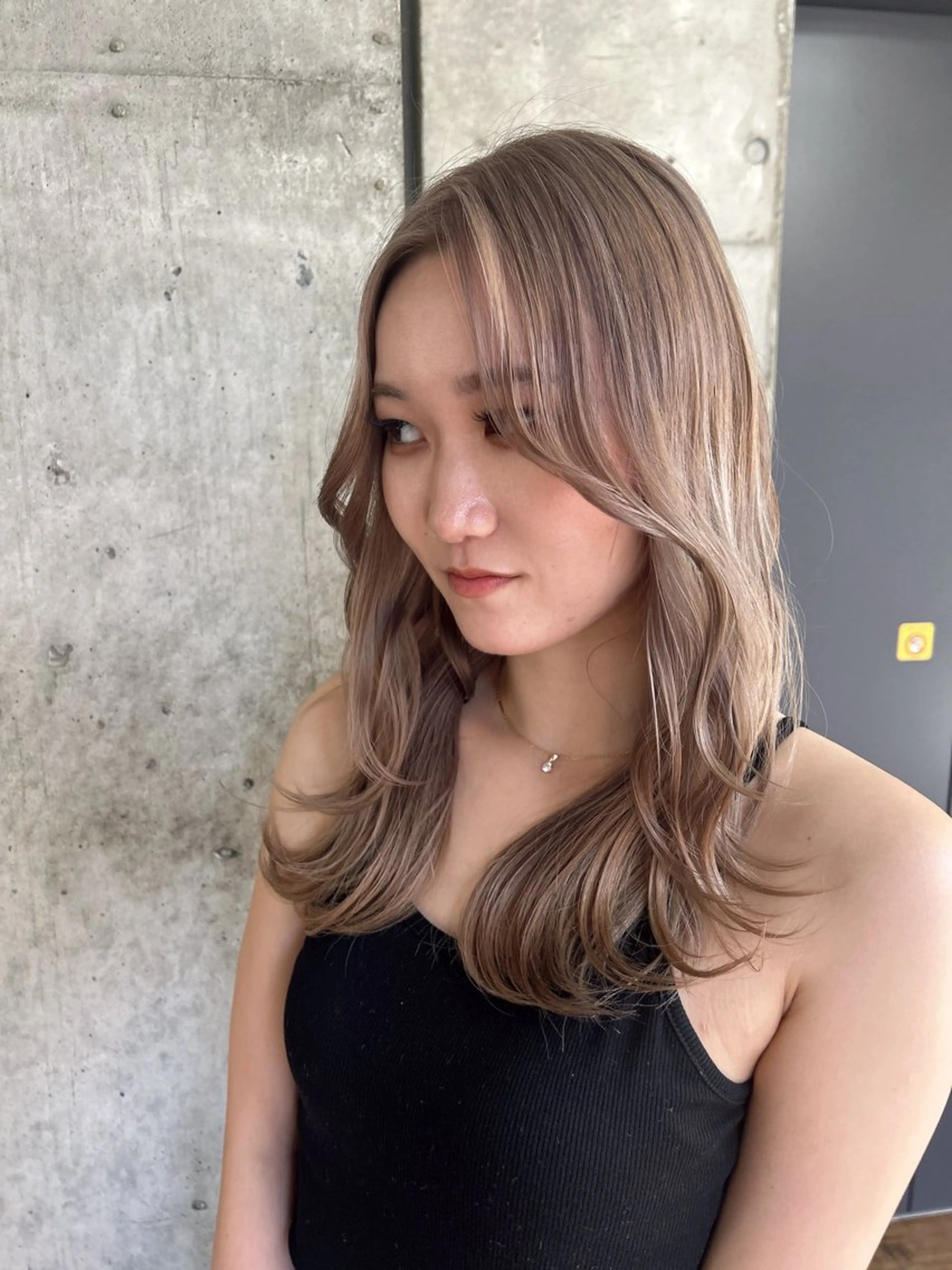 ミディアム カラー カット ヘアカラー トリートメント 🎨デザイン🥇 美髪・艶髪　日暮千敬のヘアスタイル