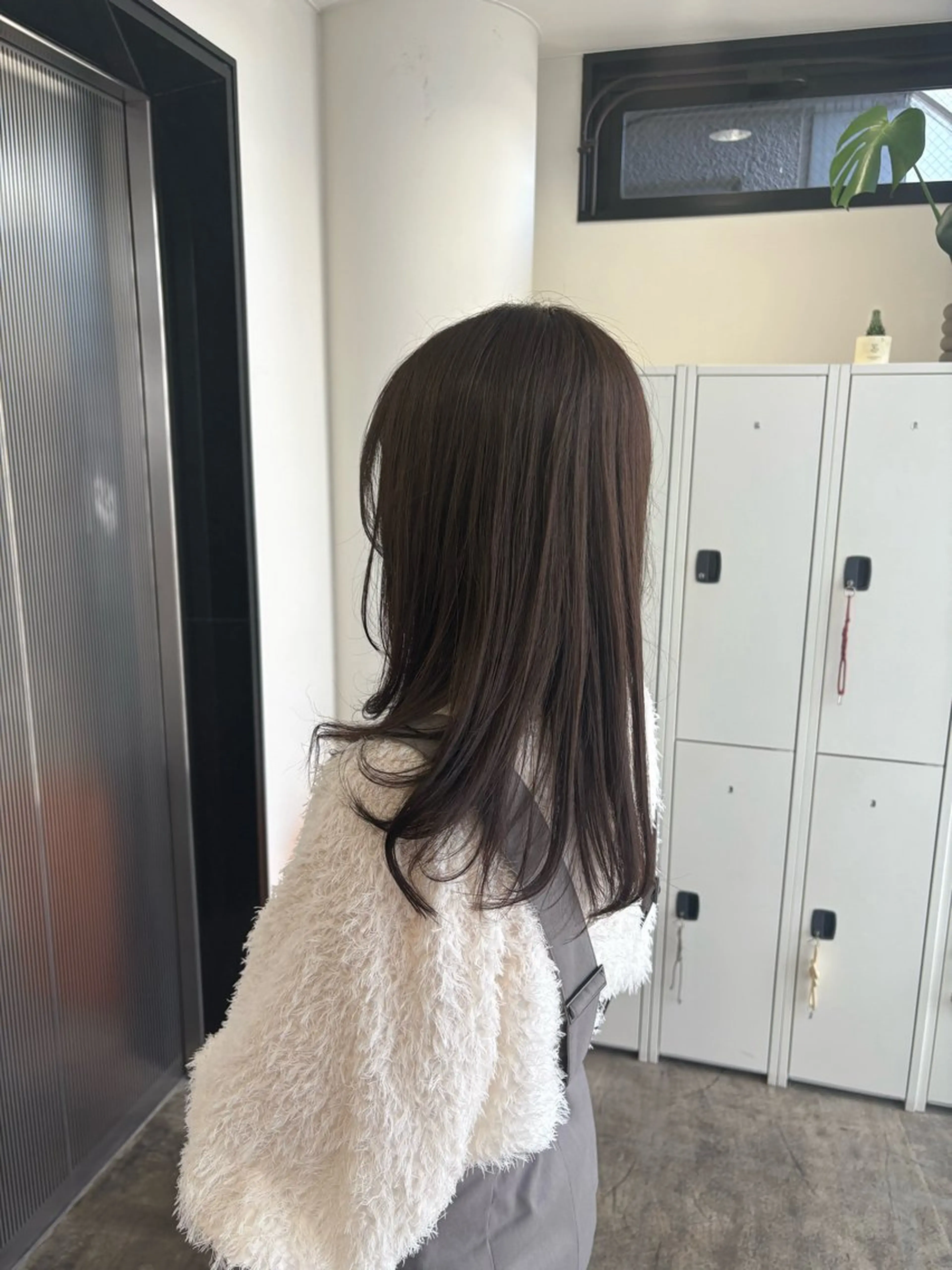ロング カラー ブラウンカラー カット ヘアカラー トリートメント Jr.スタイリスト ヨシノヒメカのヘアスタイル
