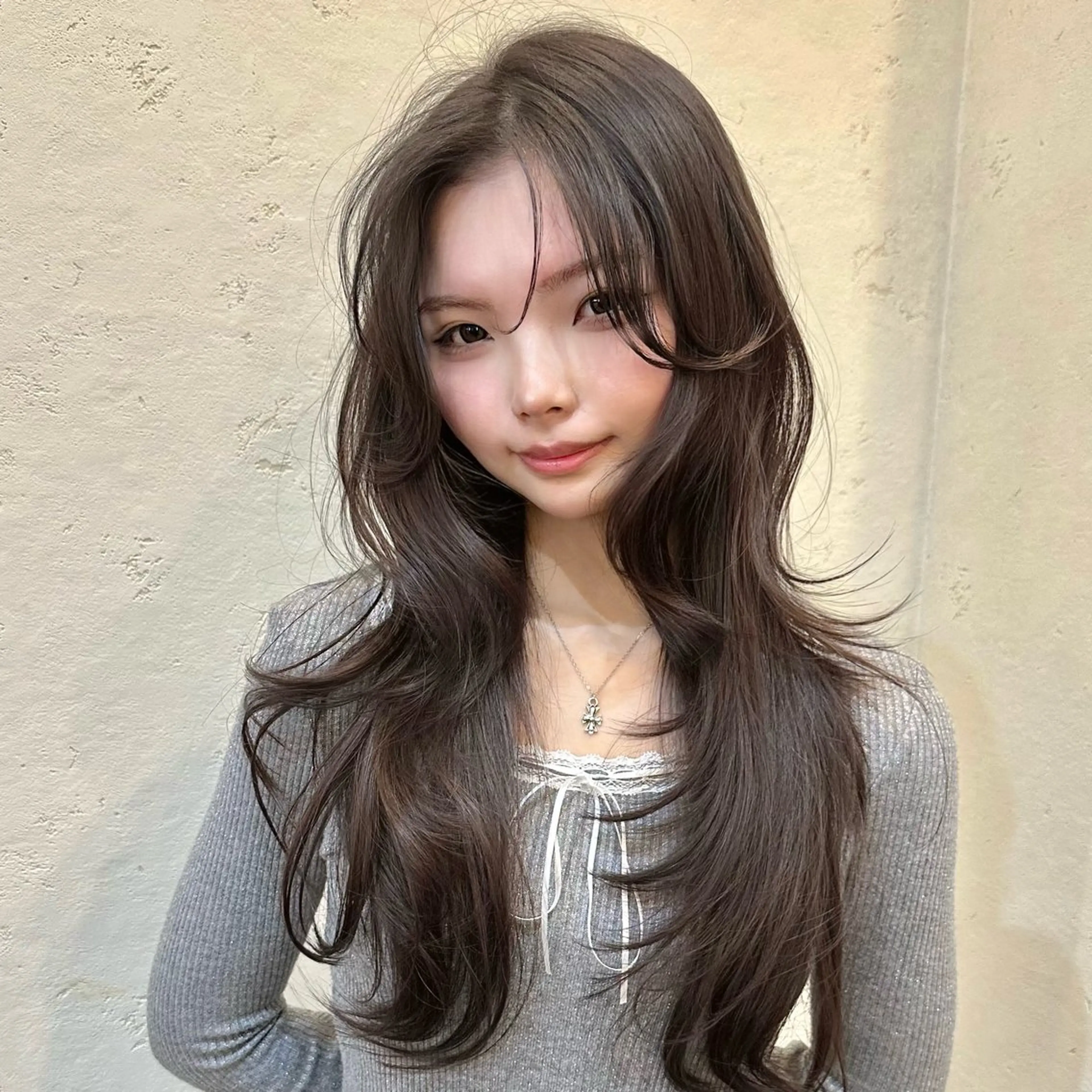 ロング 🌹ハッシュカット、 レイヤー韓国ヘア🌹のヘアスタイル