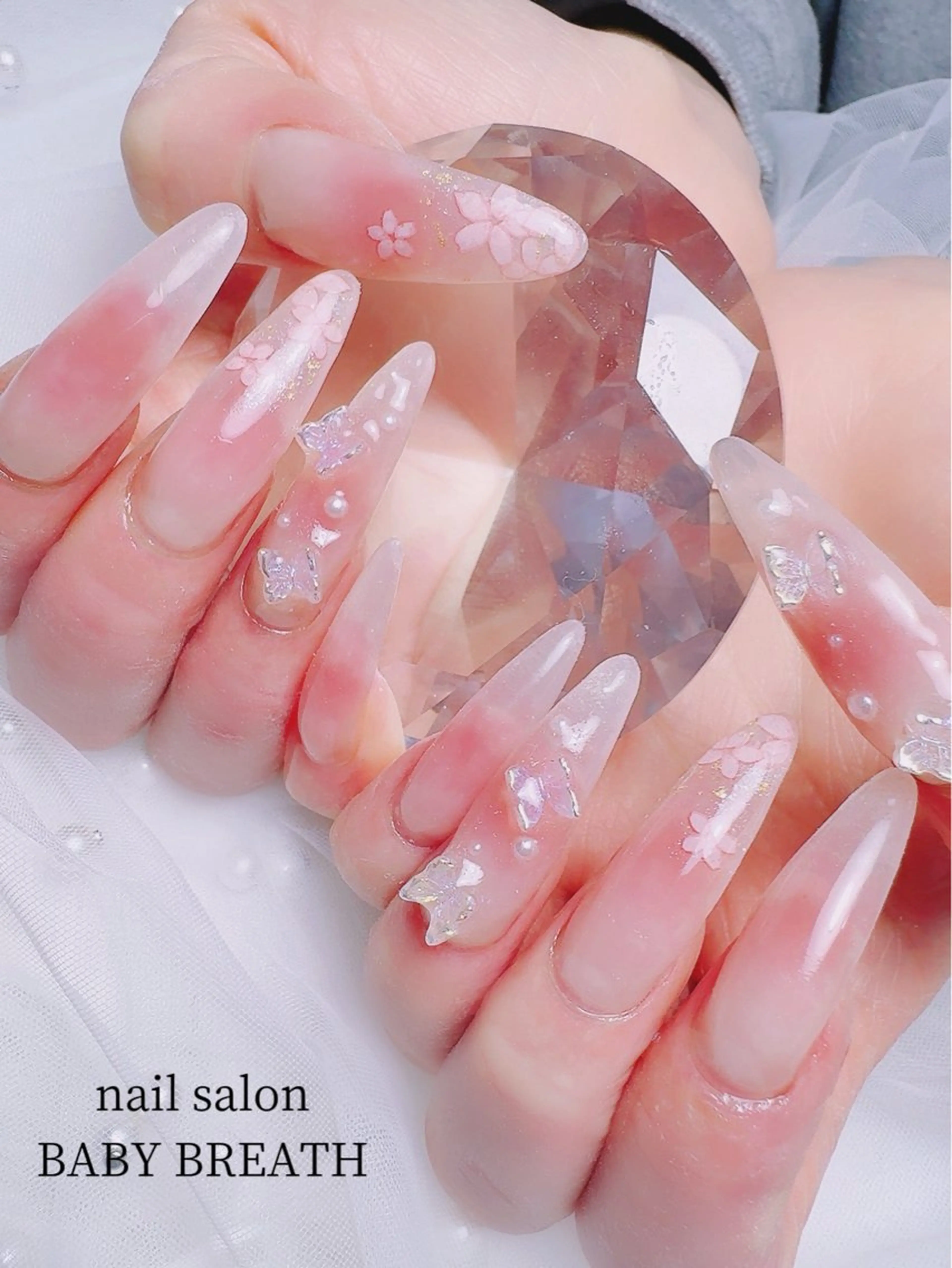 ネイル アートネイル フラッシュネイル フットネイル グラデーション ラメ(グリッター) ハンドネイル BABY BREATH所属・y natsumiのネイルデザイン