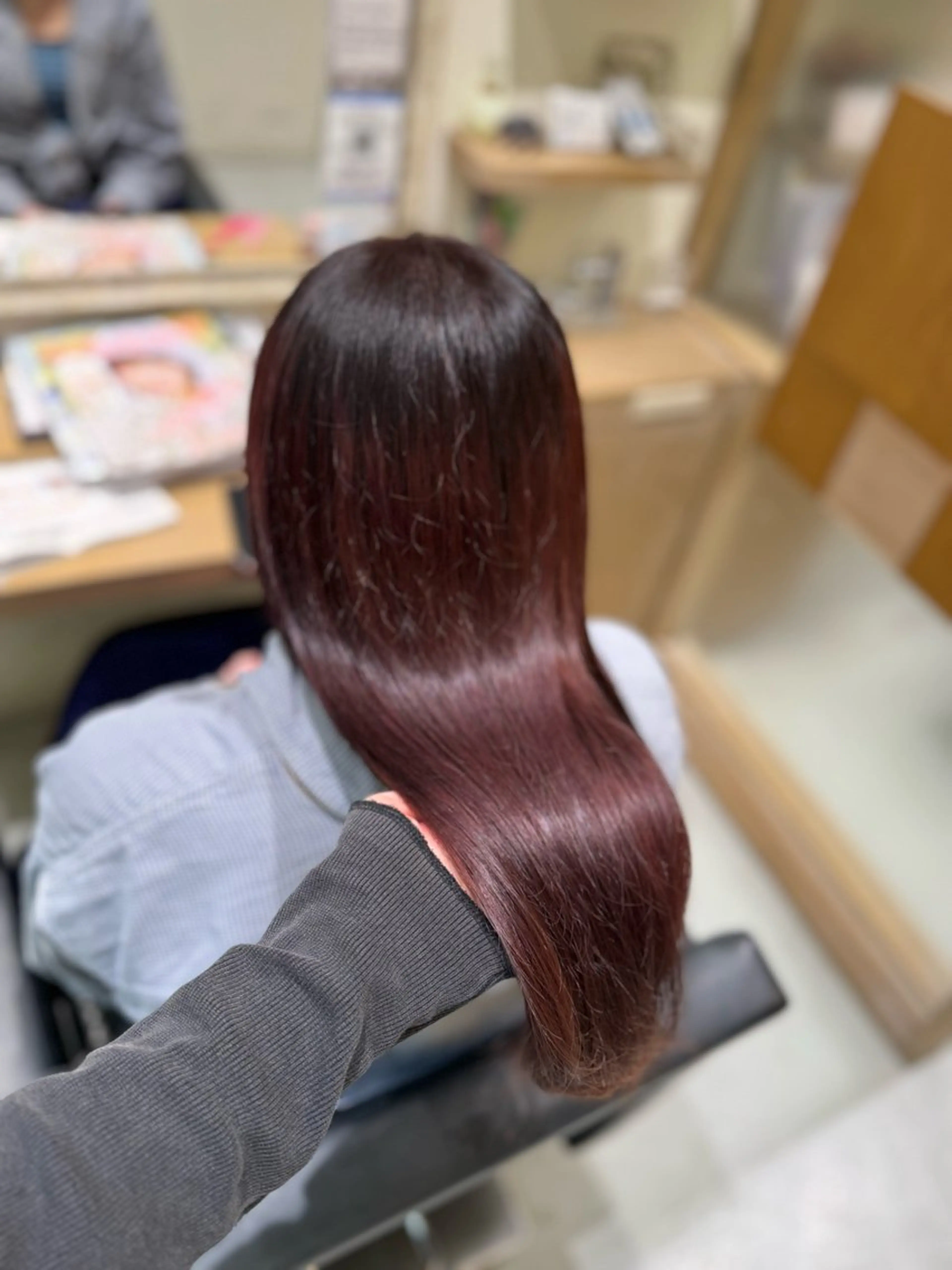 セミロング カット ヘアカラー トリートメント 透明感カラー/顔周り カット/レイヤーにかのヘアスタイル