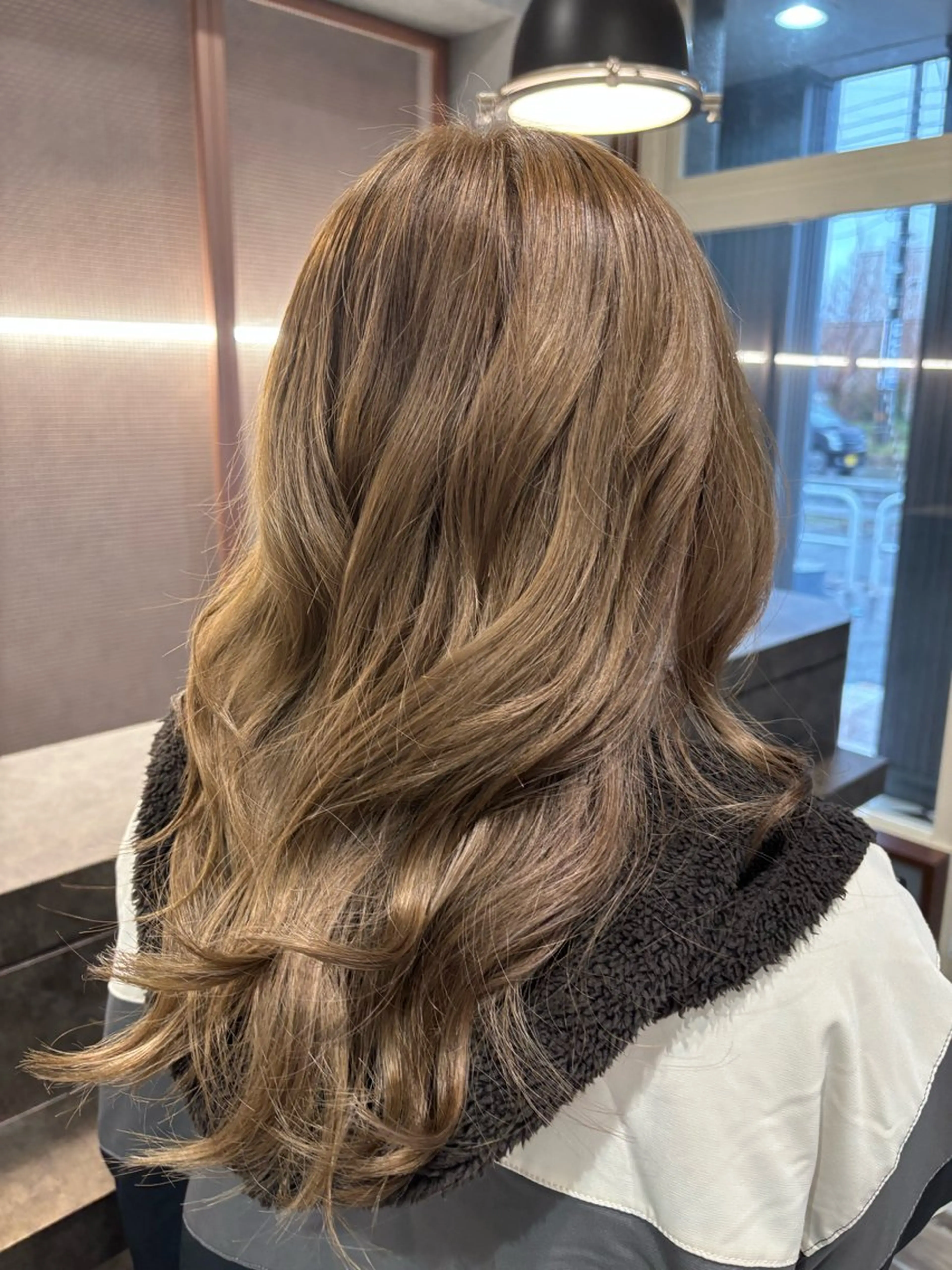 ロング カラー ヘアカラー トリートメント HAIR＆MAKE  EARTH  秋田仁井田店所属・小濱 愛美莉のヘアスタイル