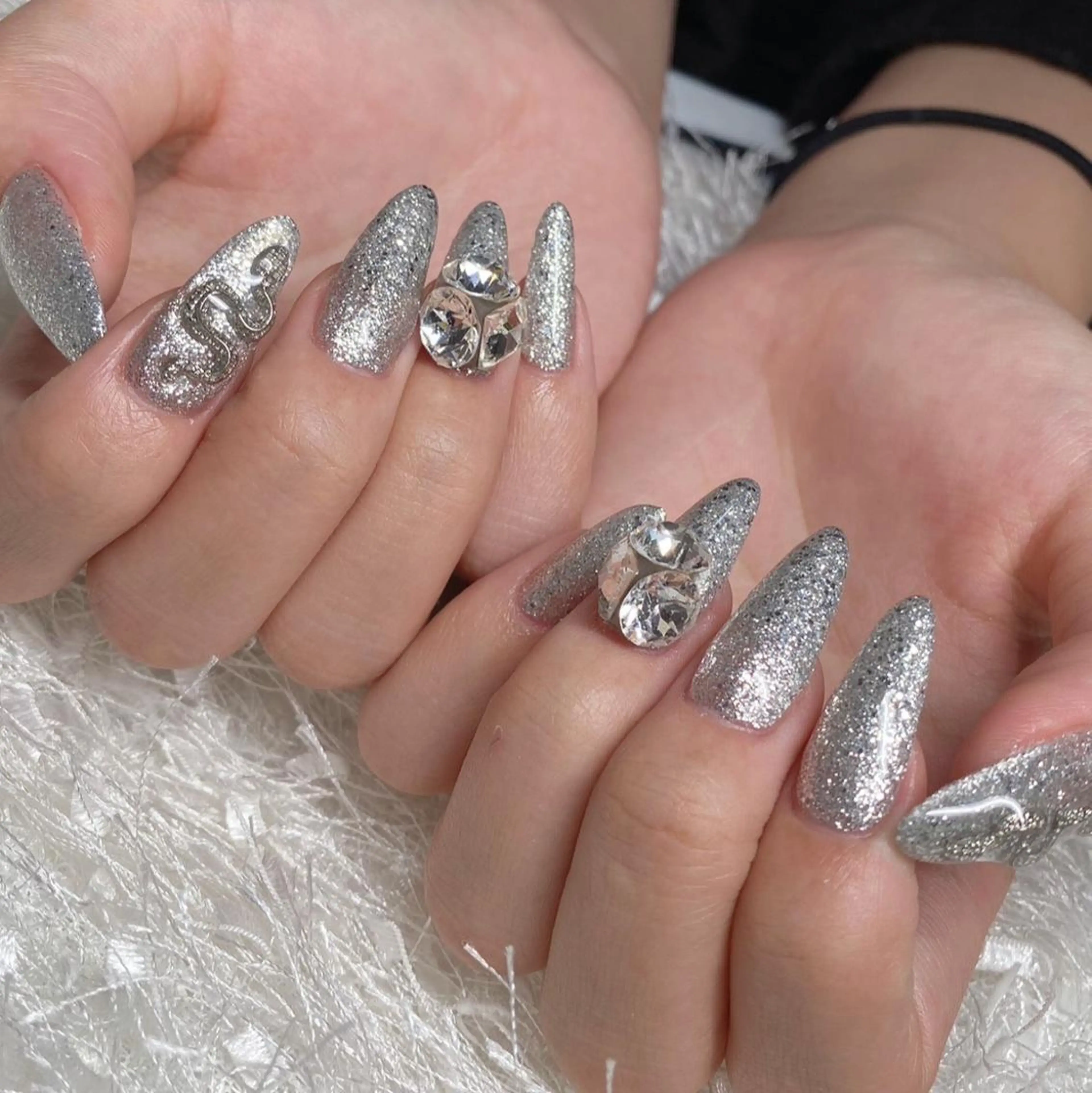 ネイル オーロラネイル 長さ出し フレンチネイル ジェルネイル グラデーション ハンドネイル Nail&eye Belire 新宿のネイルデザイン