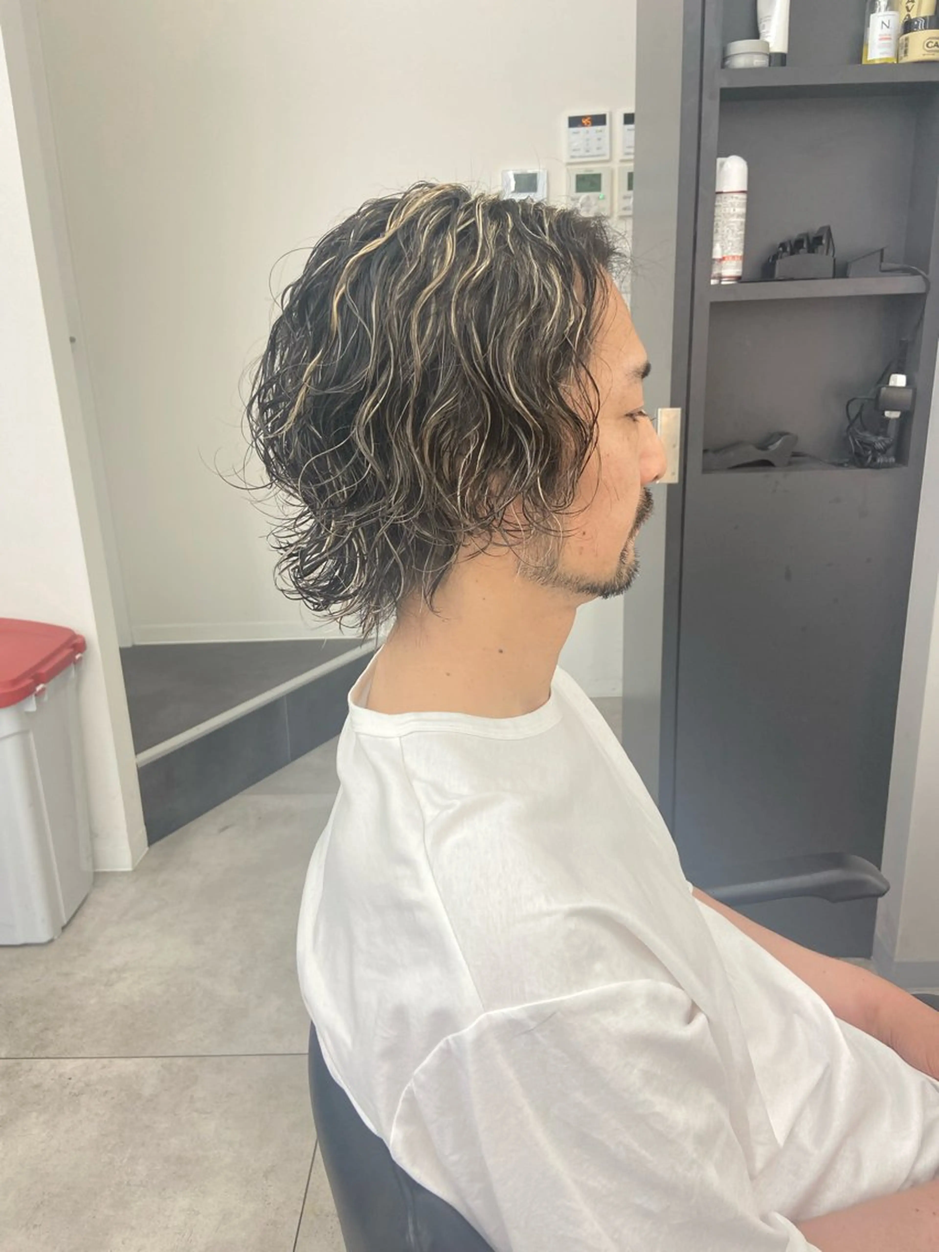 カラー パーマ メンズ メンズハイライト メンズパーマ ハイライトカラー 福田 文太のヘアスタイル