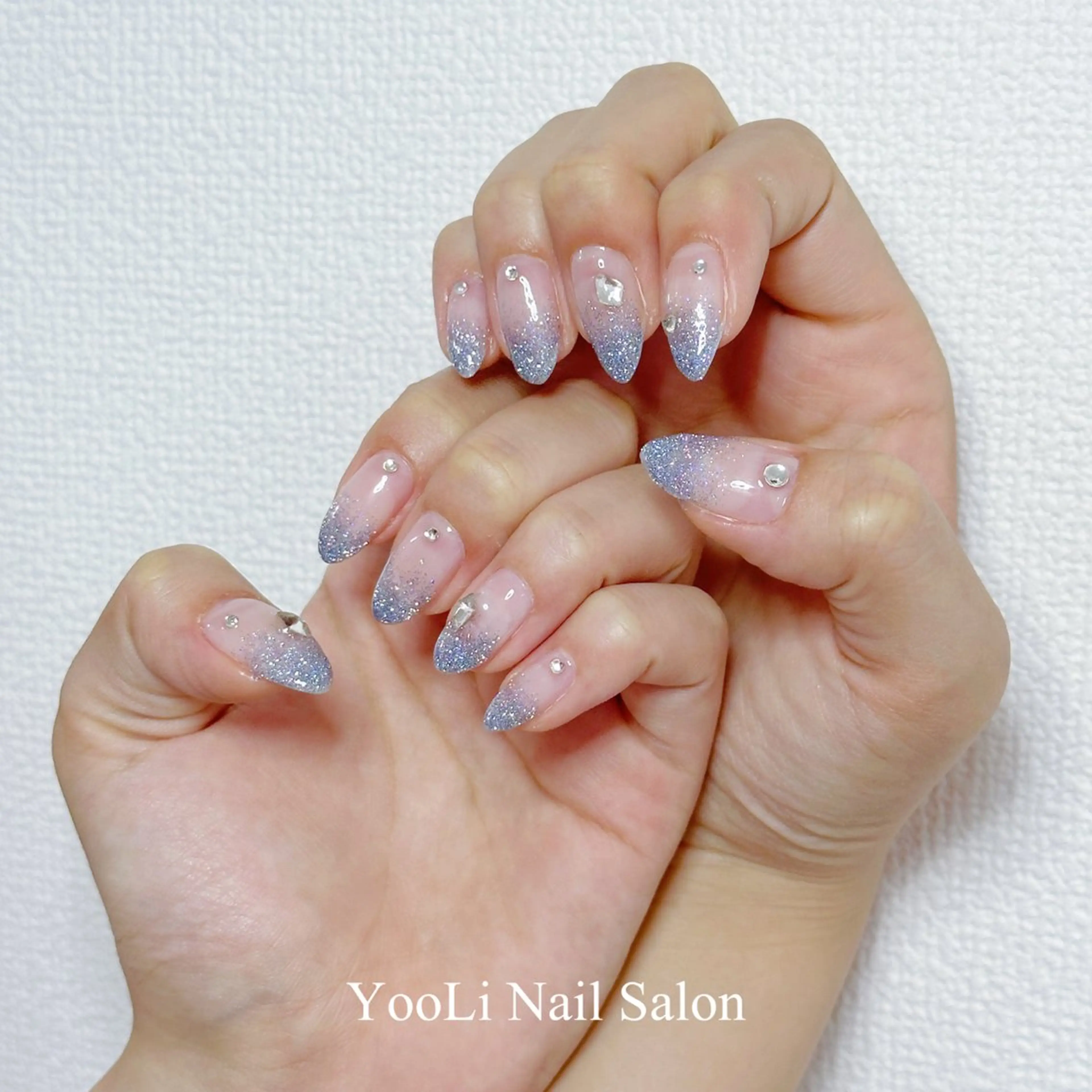 ネイル オーロラネイル チークネイル フレンチネイル ガラスフレンチ グラデーション 🎀 あやのネイルデザイン