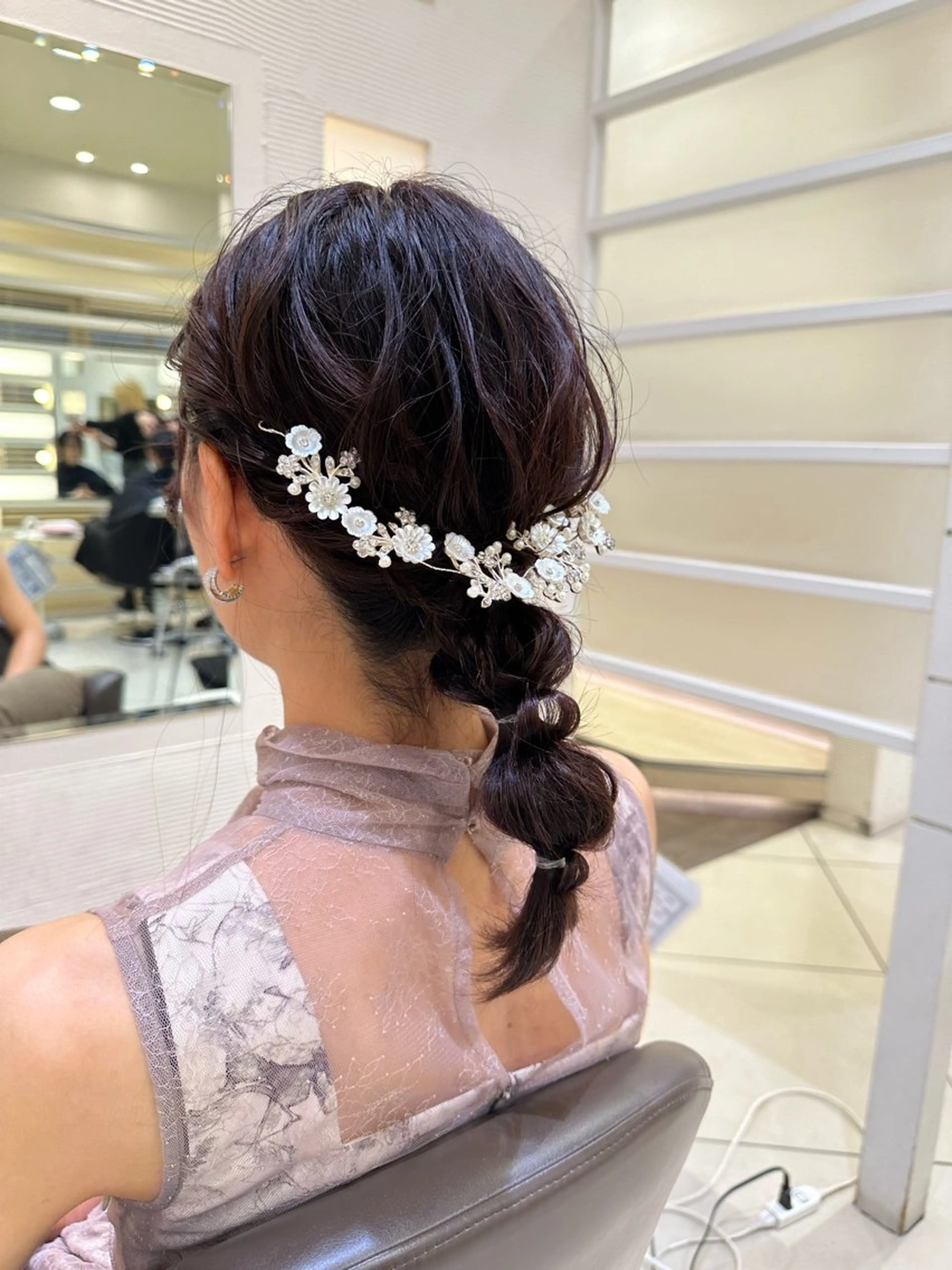 セミロング カラー ヘアアレンジ タイトボブ個性派カラ ーAKANEのヘアスタイル