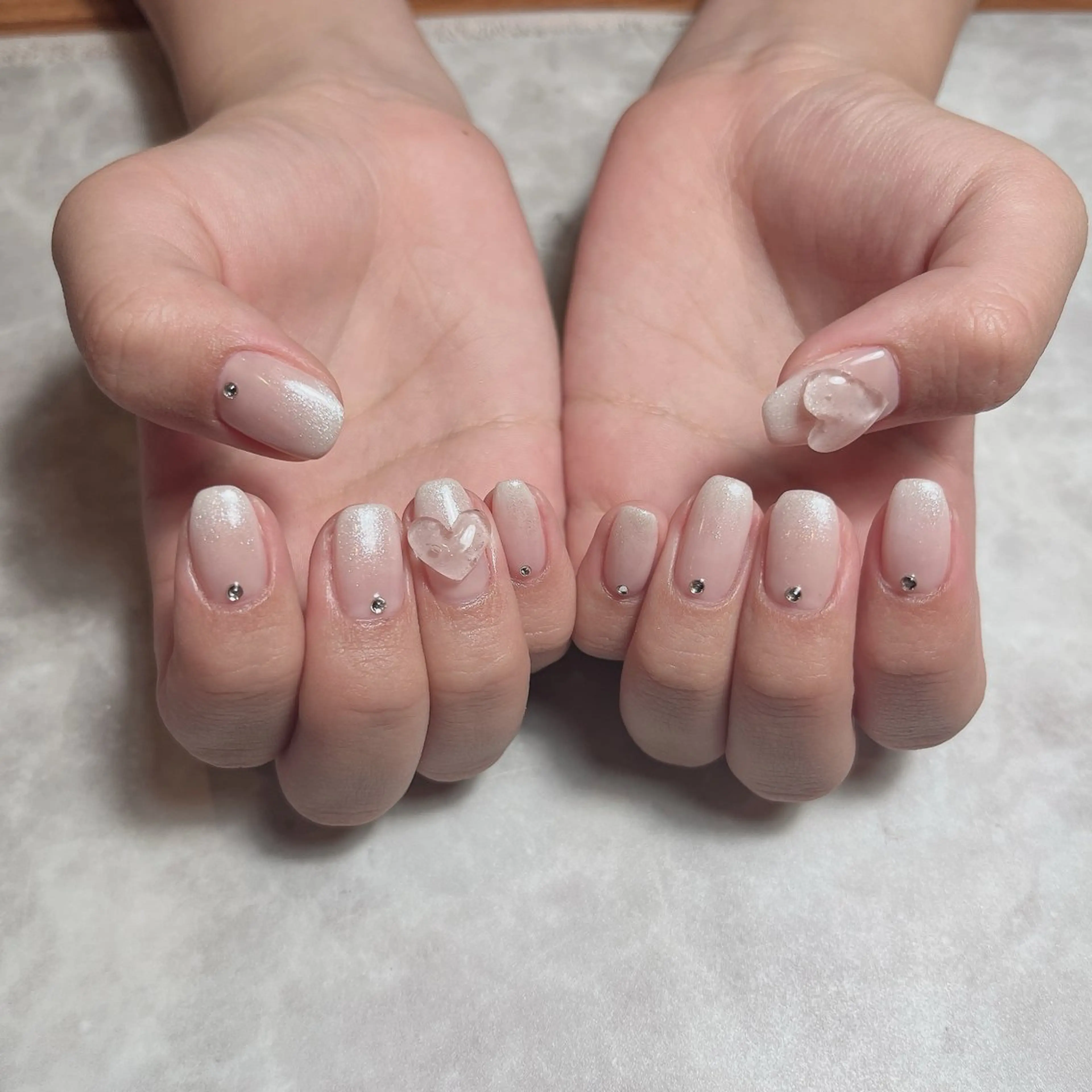 ネイル ハンドネイル nica.nail Emiのネイルデザイン