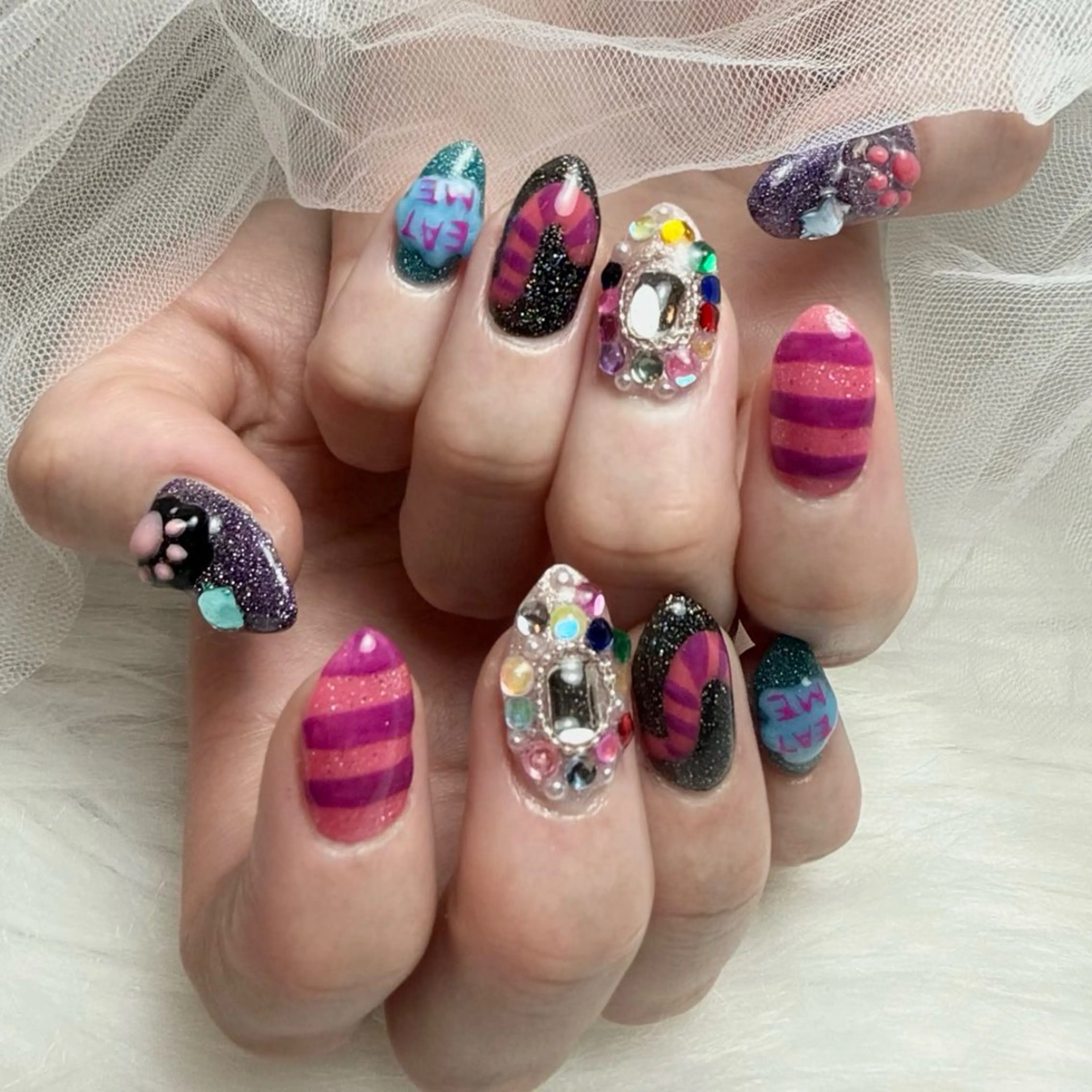 セミロング ハンドネイル Conjunim MAMI🎀✨のネイルデザイン