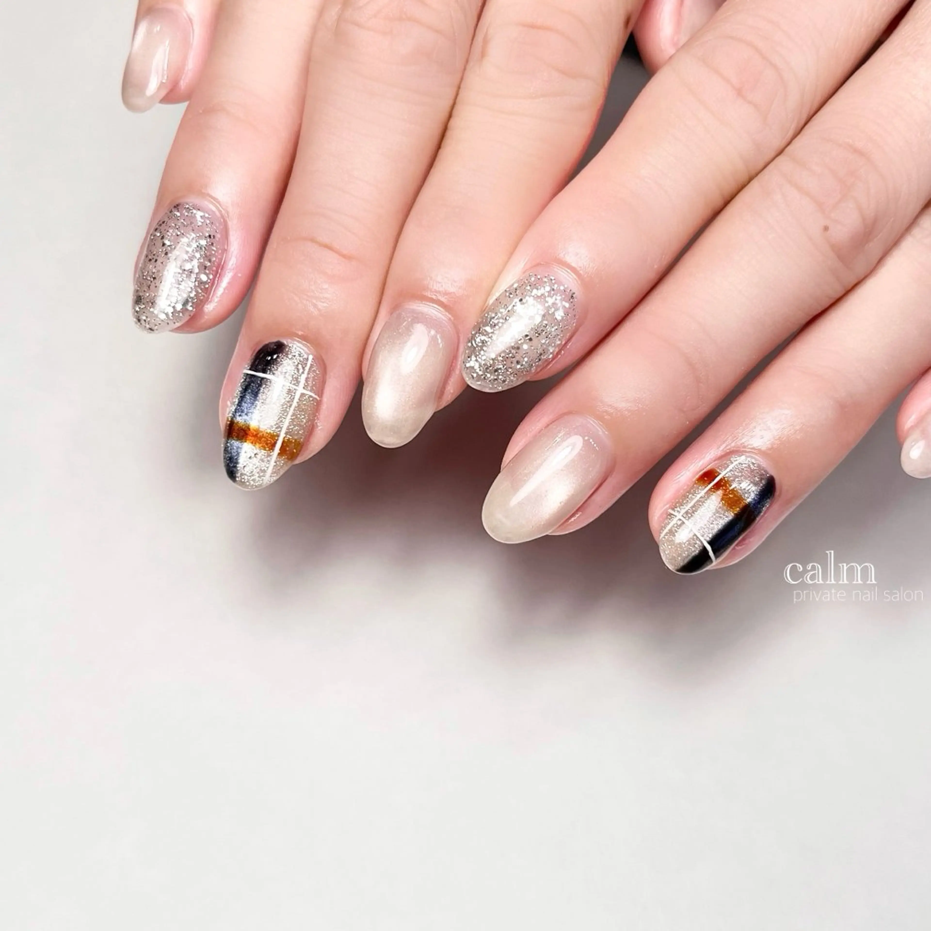 ネイル ハンドネイル calm 〔ｶｰﾑ〕のネイルデザイン
