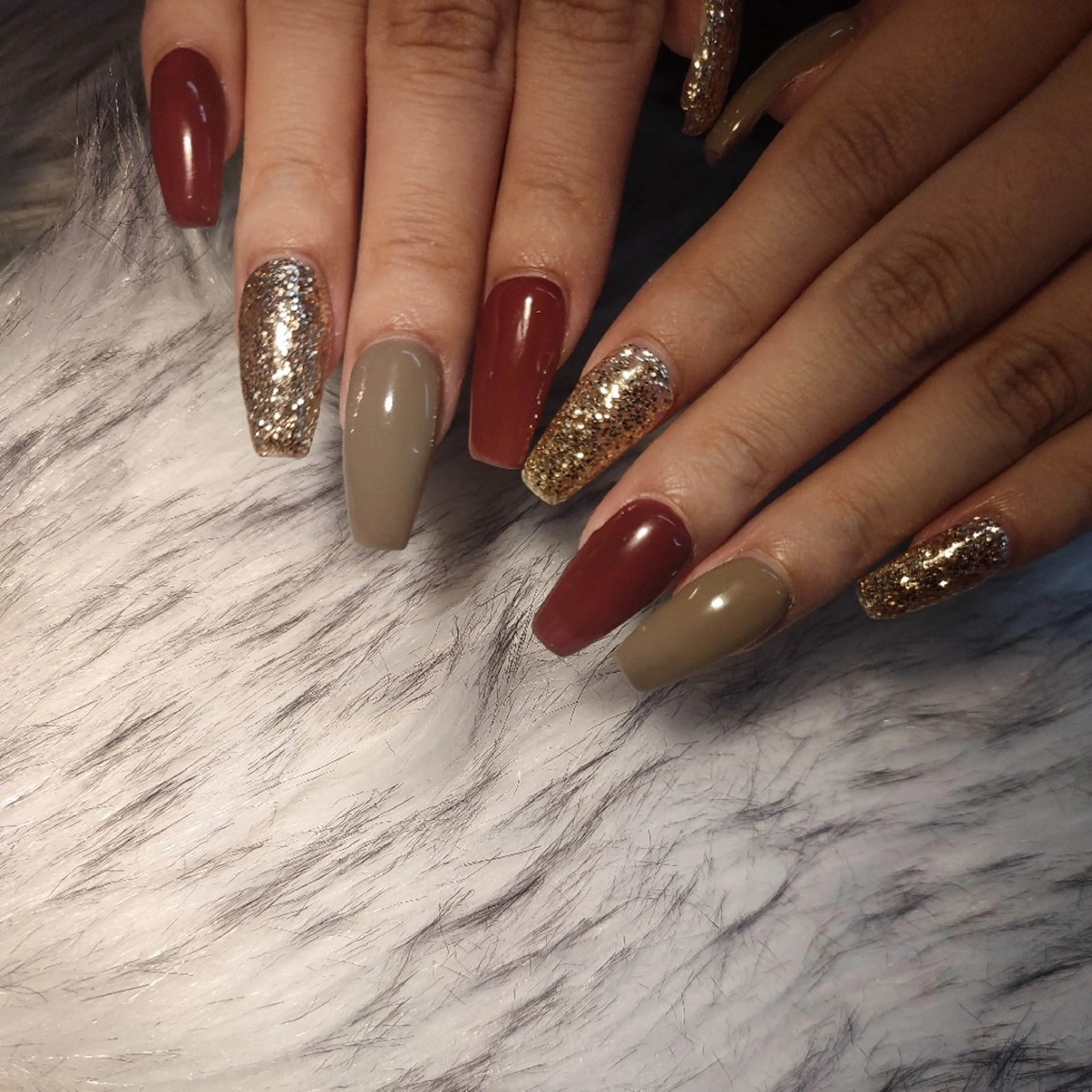 ネイル ハンドネイル RUNWAY 　　の眉毛・アイブロウイメージ