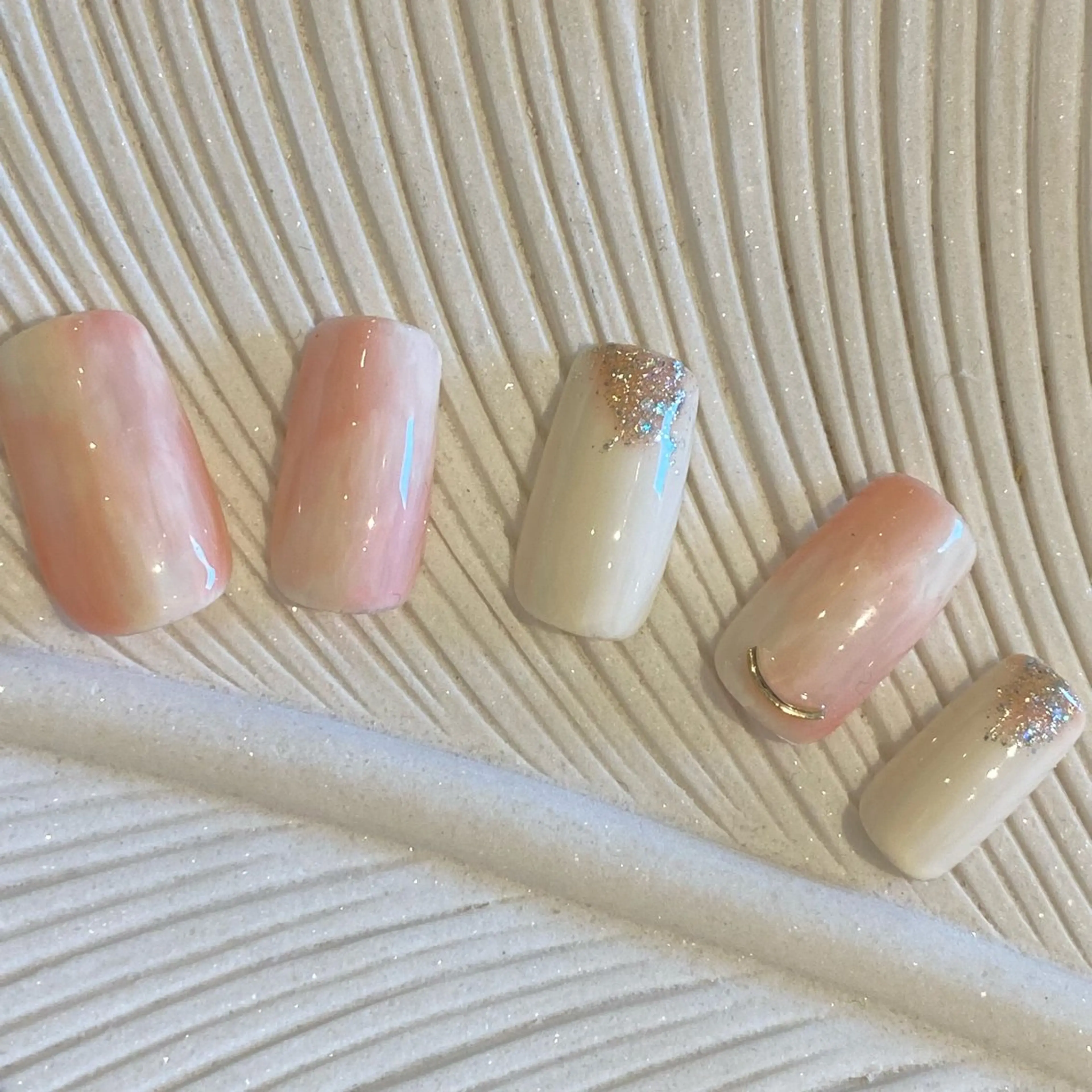 ネイル AurorA Enaのネイルデザイン