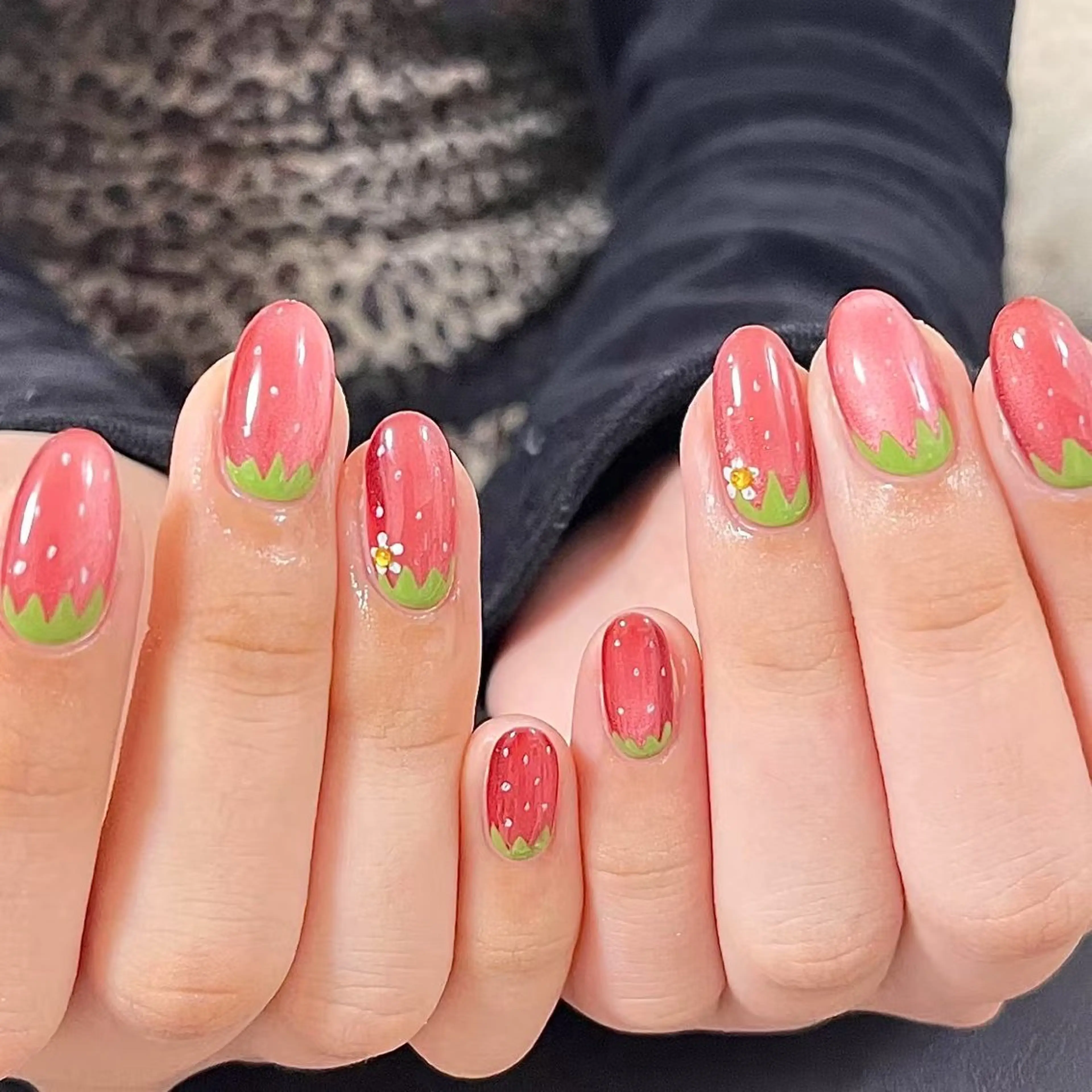 ネイル IYOU NAIL所属・チン セイジョのネイルデザイン