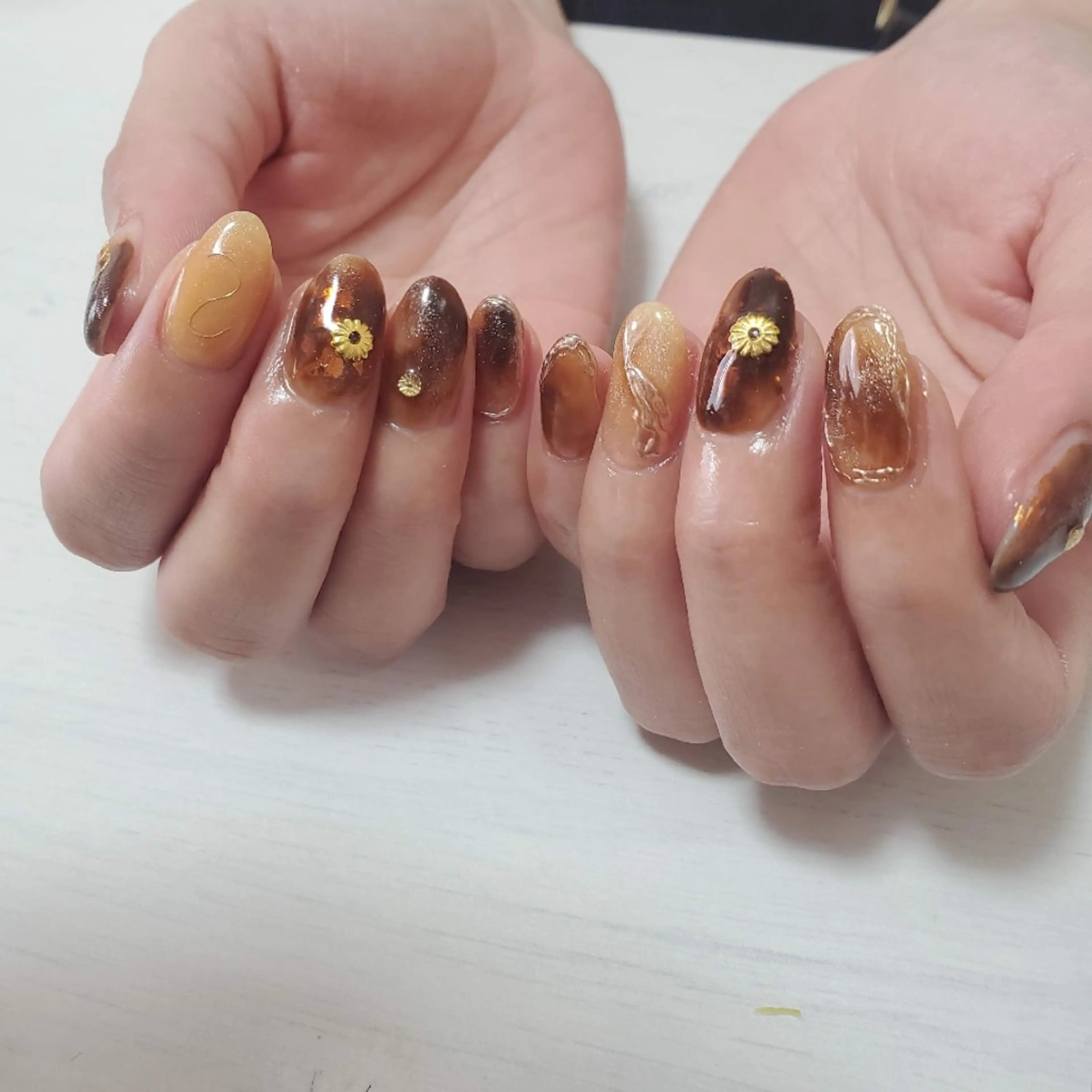 ネイル ハンドネイル Nail Room Vi+のネイルデザイン