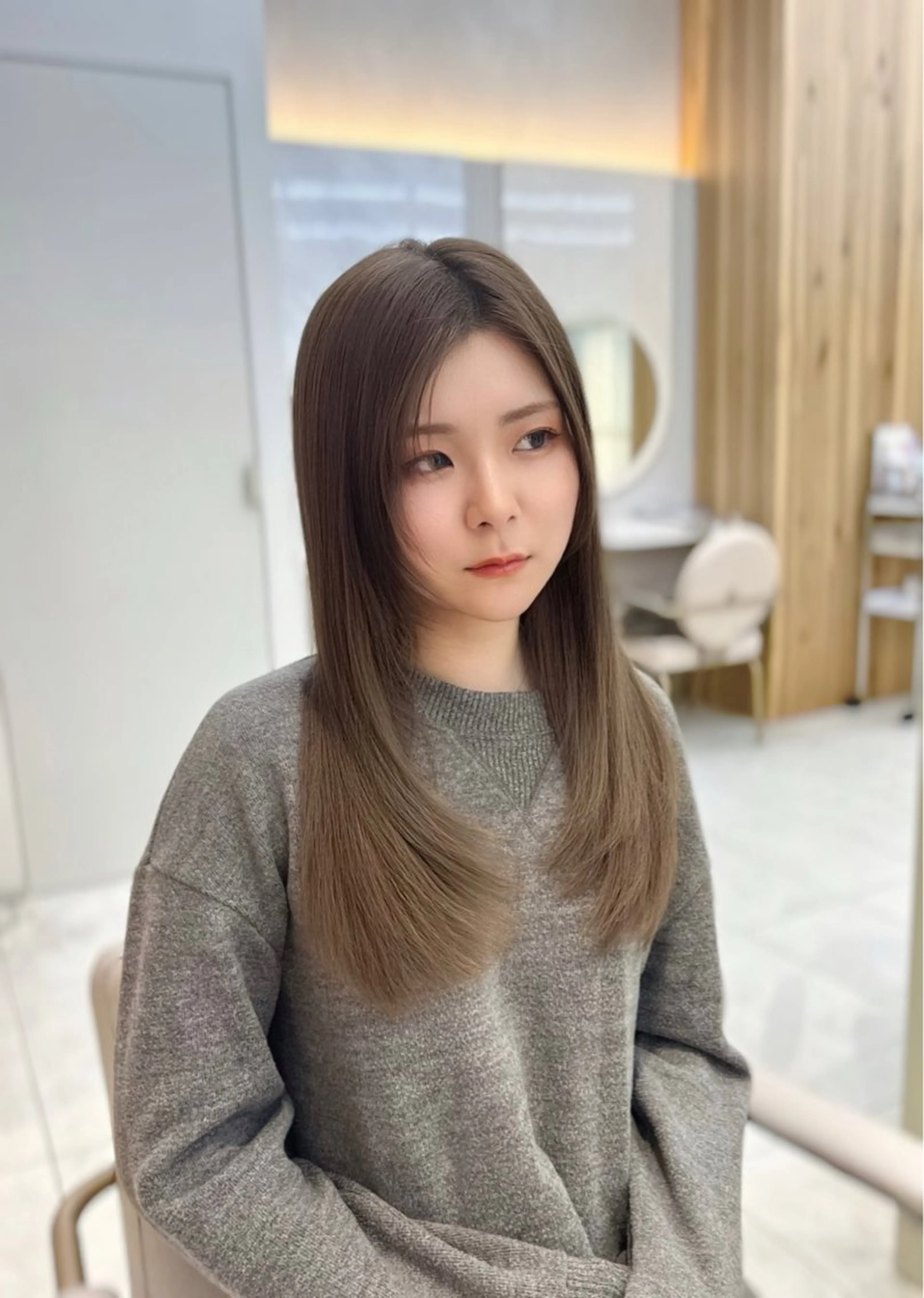 ロング カット トリートメント レイヤーカット/ 顔まわり/アオイのヘアスタイル