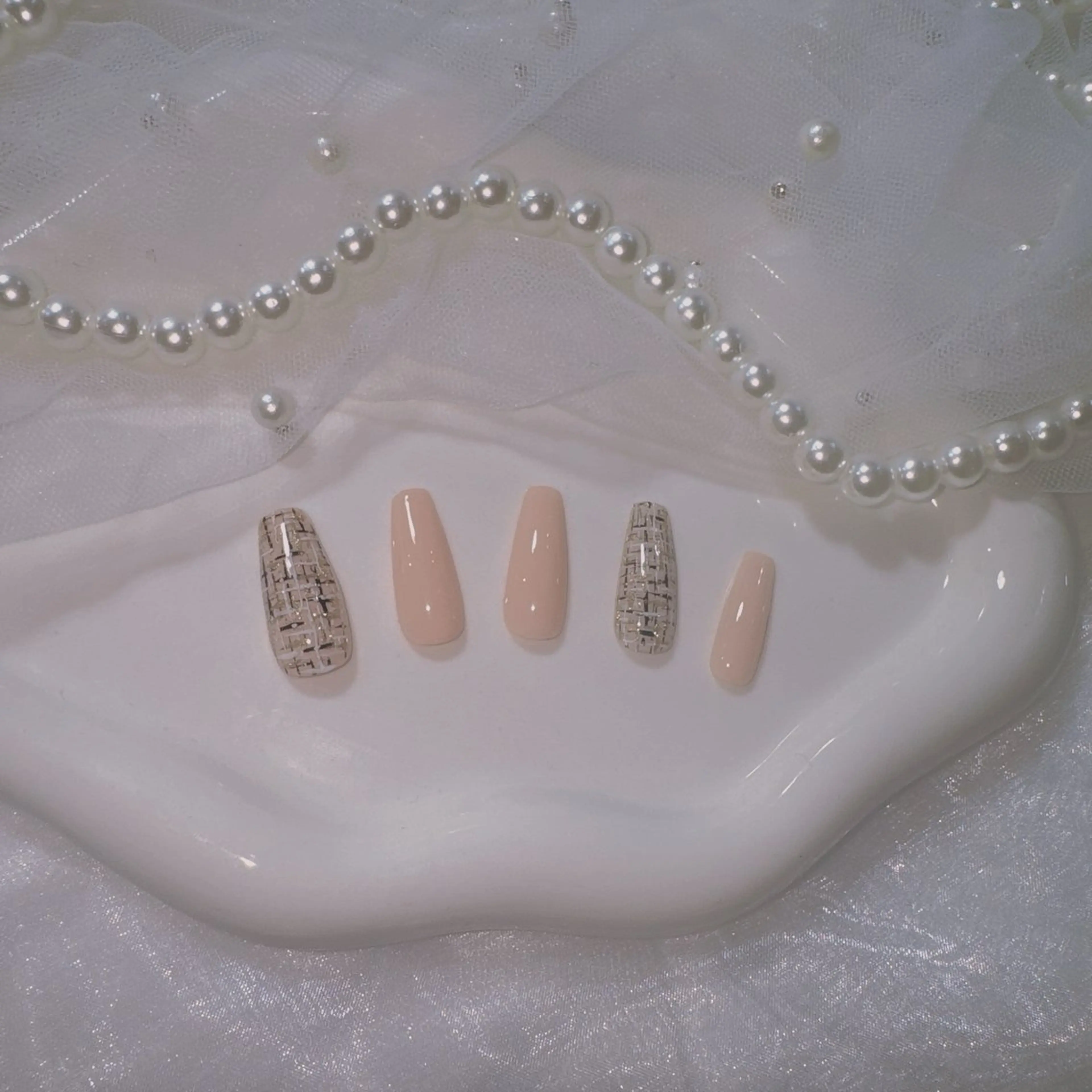 《期間限定》 [オフなし] ツイードネイル🖤⟡.·の写真