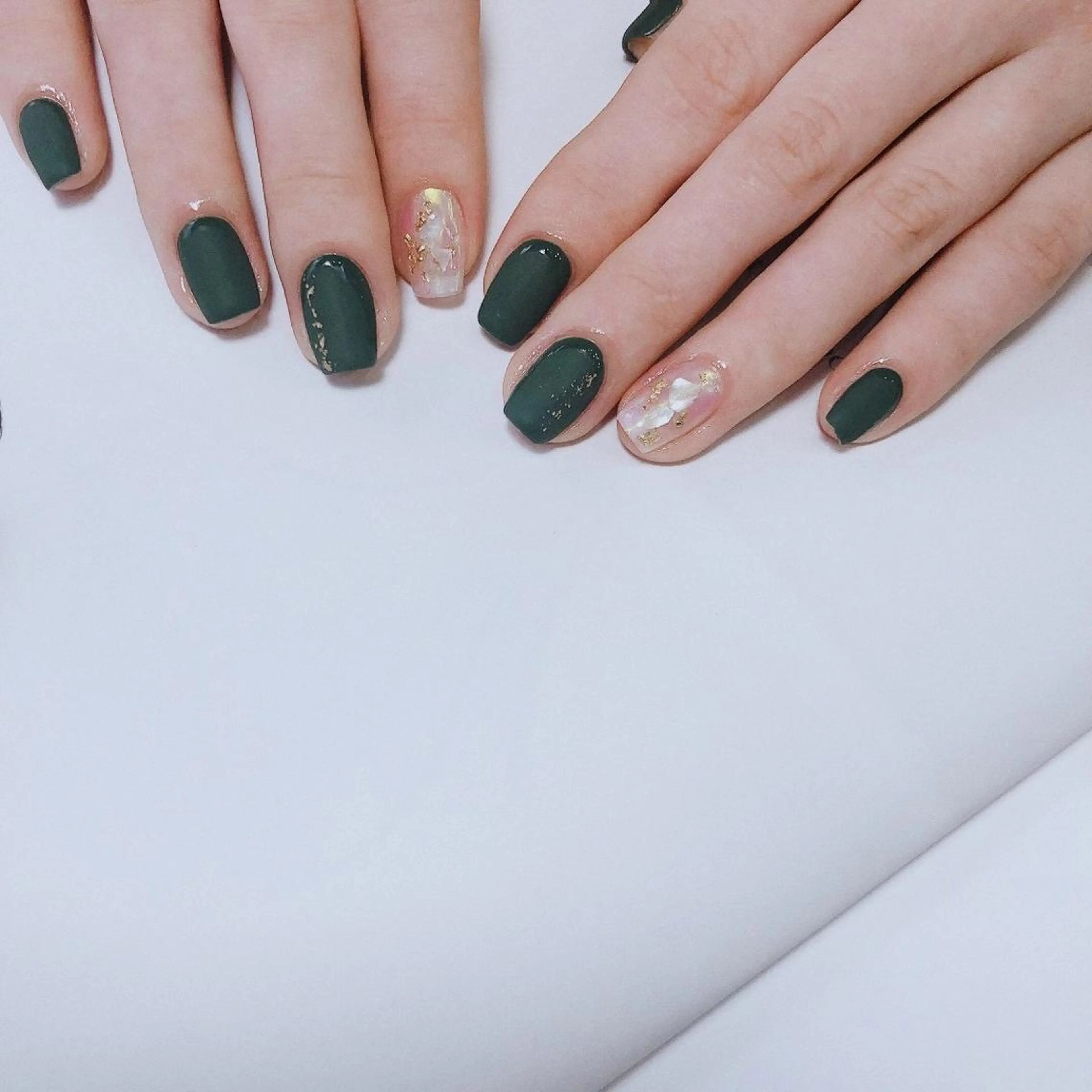 ネイル ネイルサロン 9Carats神田のネイルデザイン