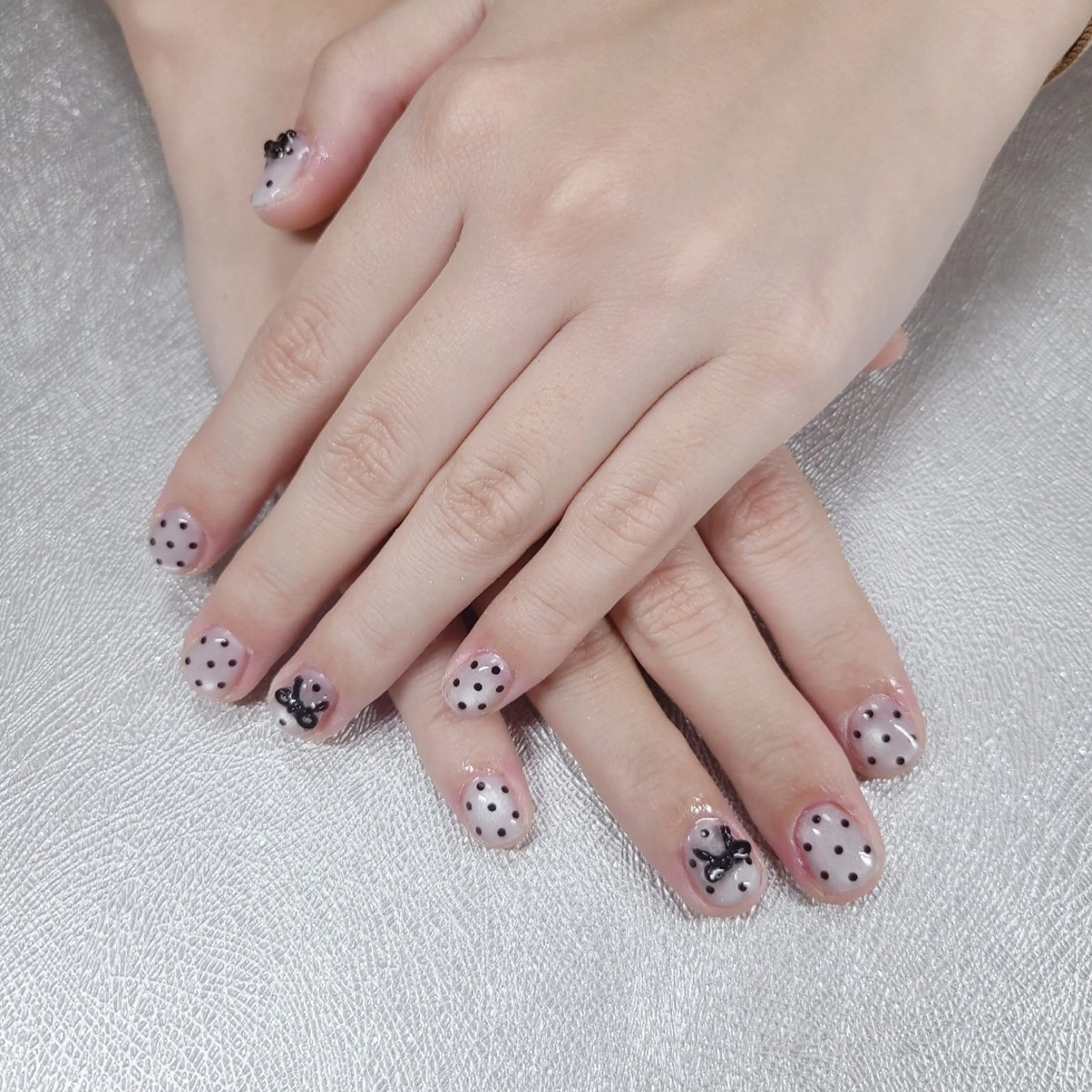 ネイル マグネットネイル リボン 52 nailのネイルデザイン