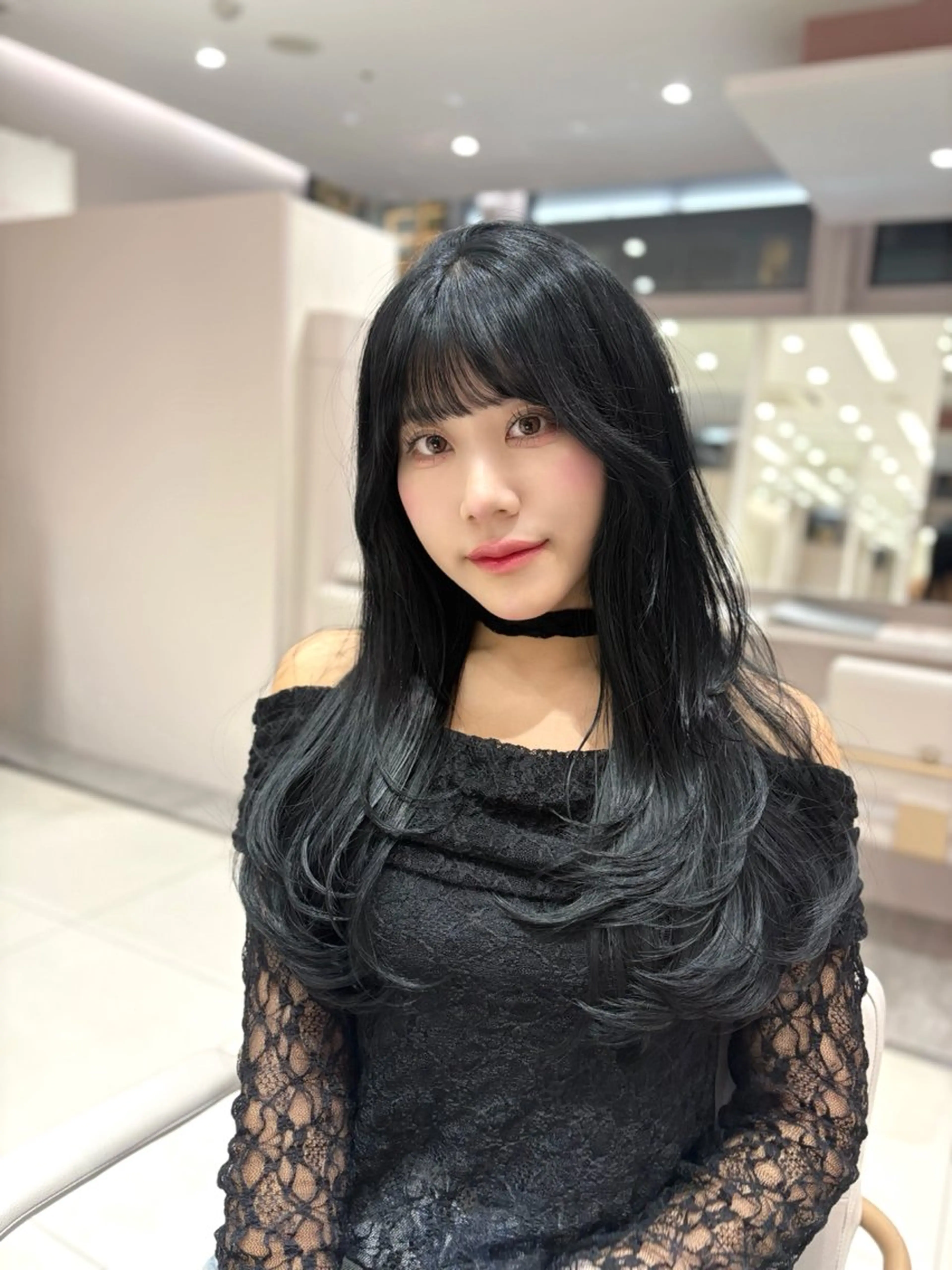 ロング カラー 黒髪 ブルーカラー ブルーブラック 透明感カラー レイヤーカット ヘアカラー トリートメント 銀座/オリーブ/ 透明感カラー✨りくのヘアスタイル