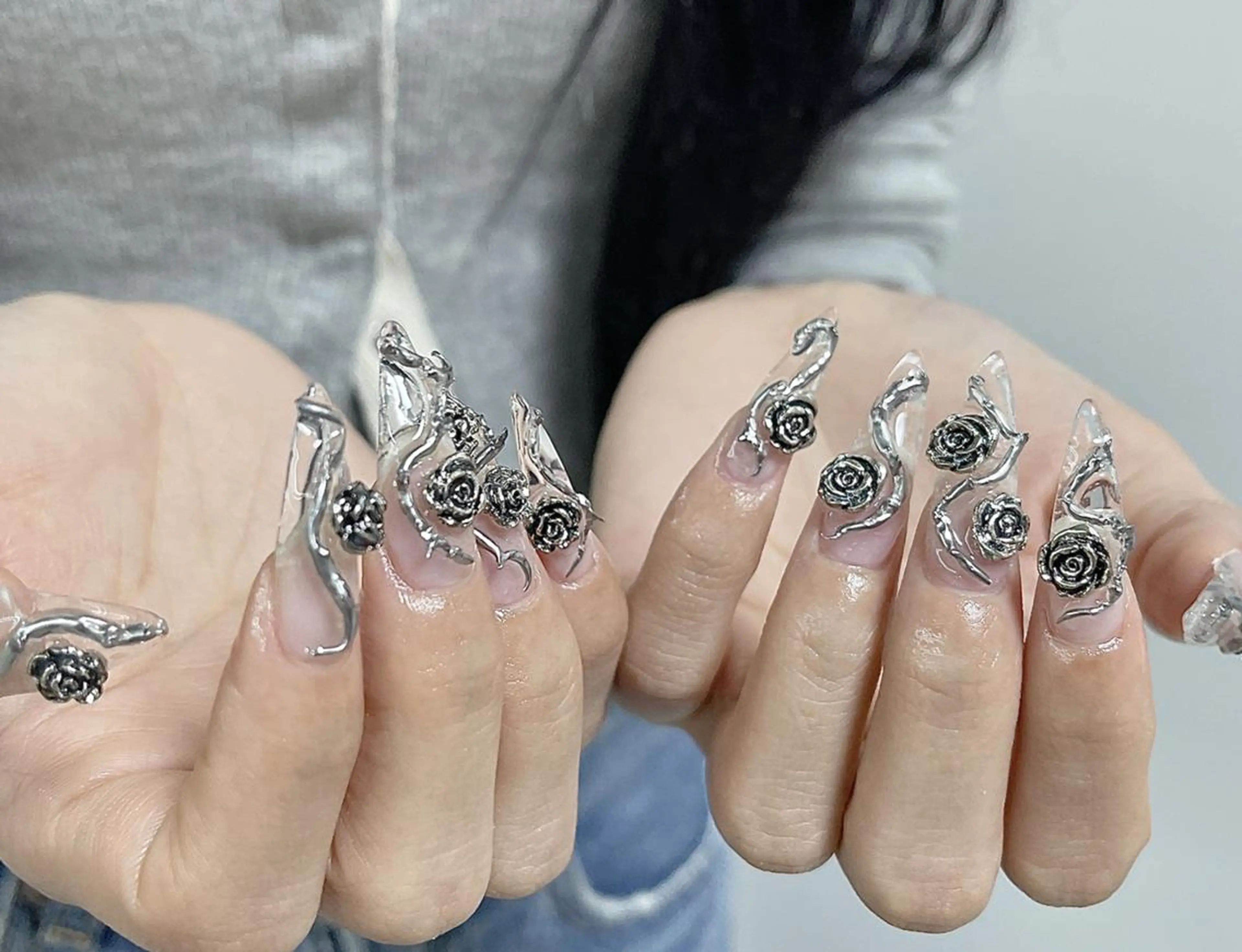 ネイル 🤎mini 🤍可愛らしいネイルのネイルデザイン