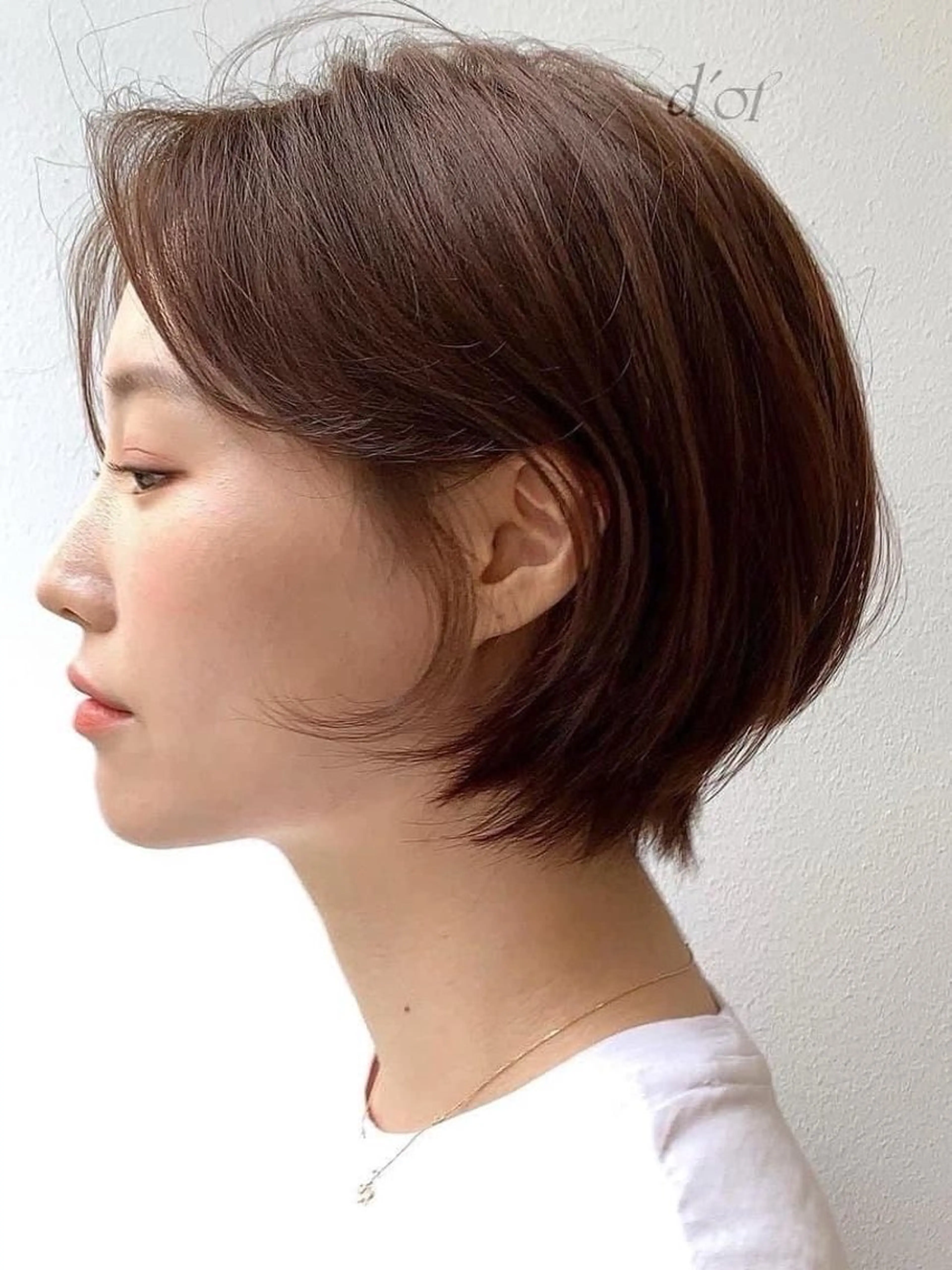 ショート レイヤーカット/ 顔まわり/アオイのヘアスタイル