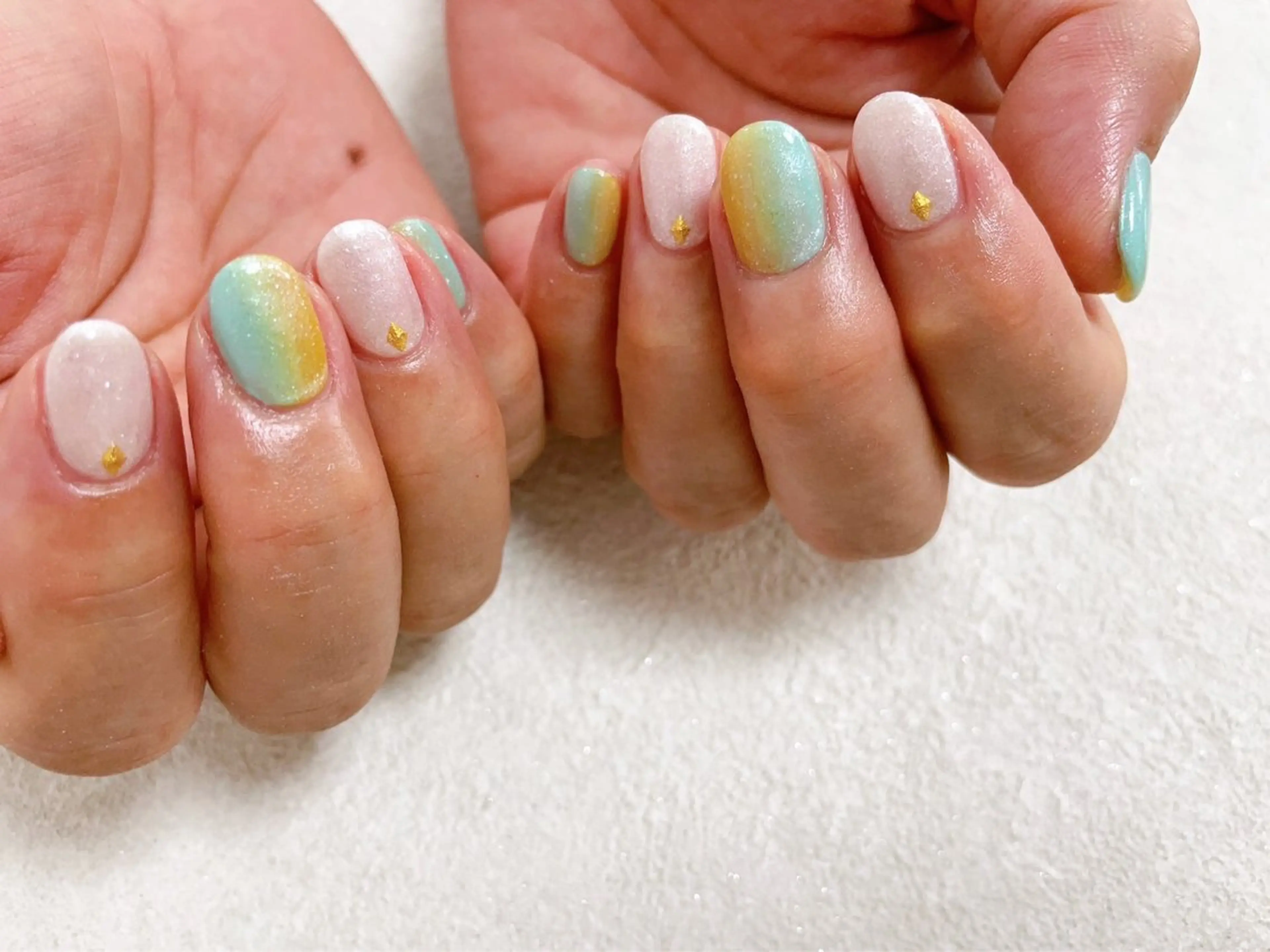 ネイル オーロラネイル フラワーネイル フットネイル フレンチネイル ジェルネイル Mogu nail 二子玉川のネイルデザイン