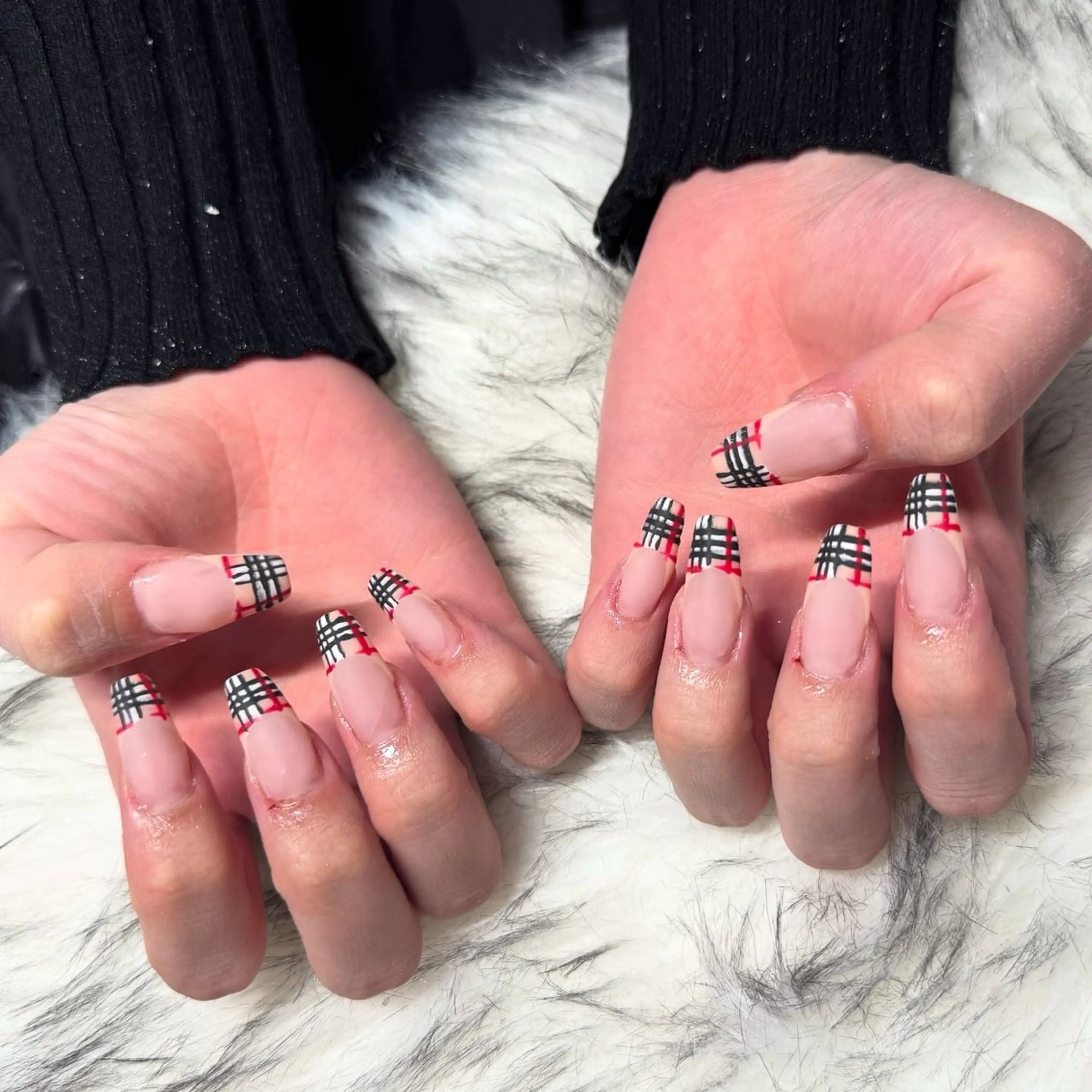 ロング ハンドネイル mao .のネイルデザイン