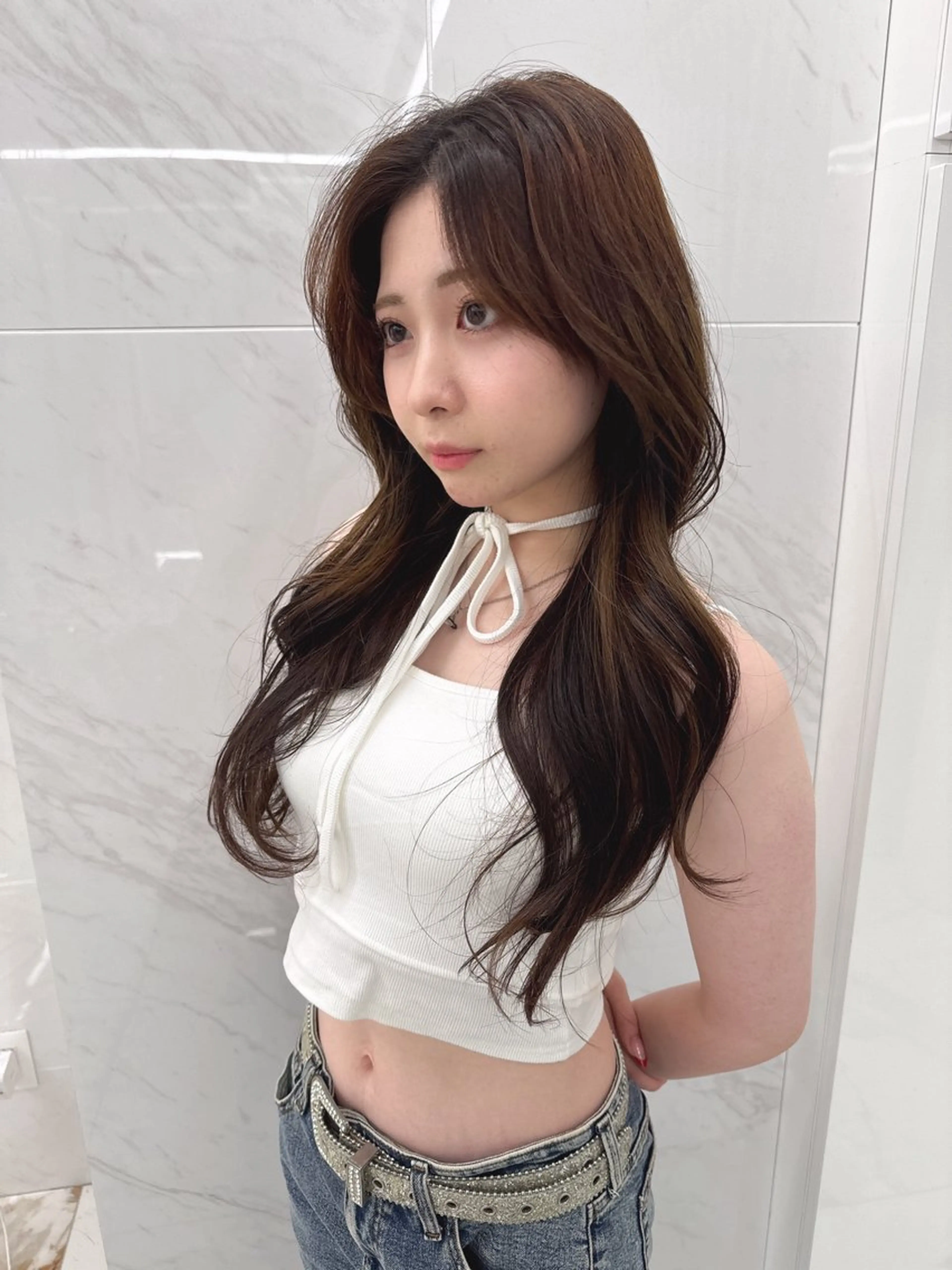 ロング kiti SAKAE所属・のり/顔まわり/韓国 /レイヤーカットのヘアスタイル