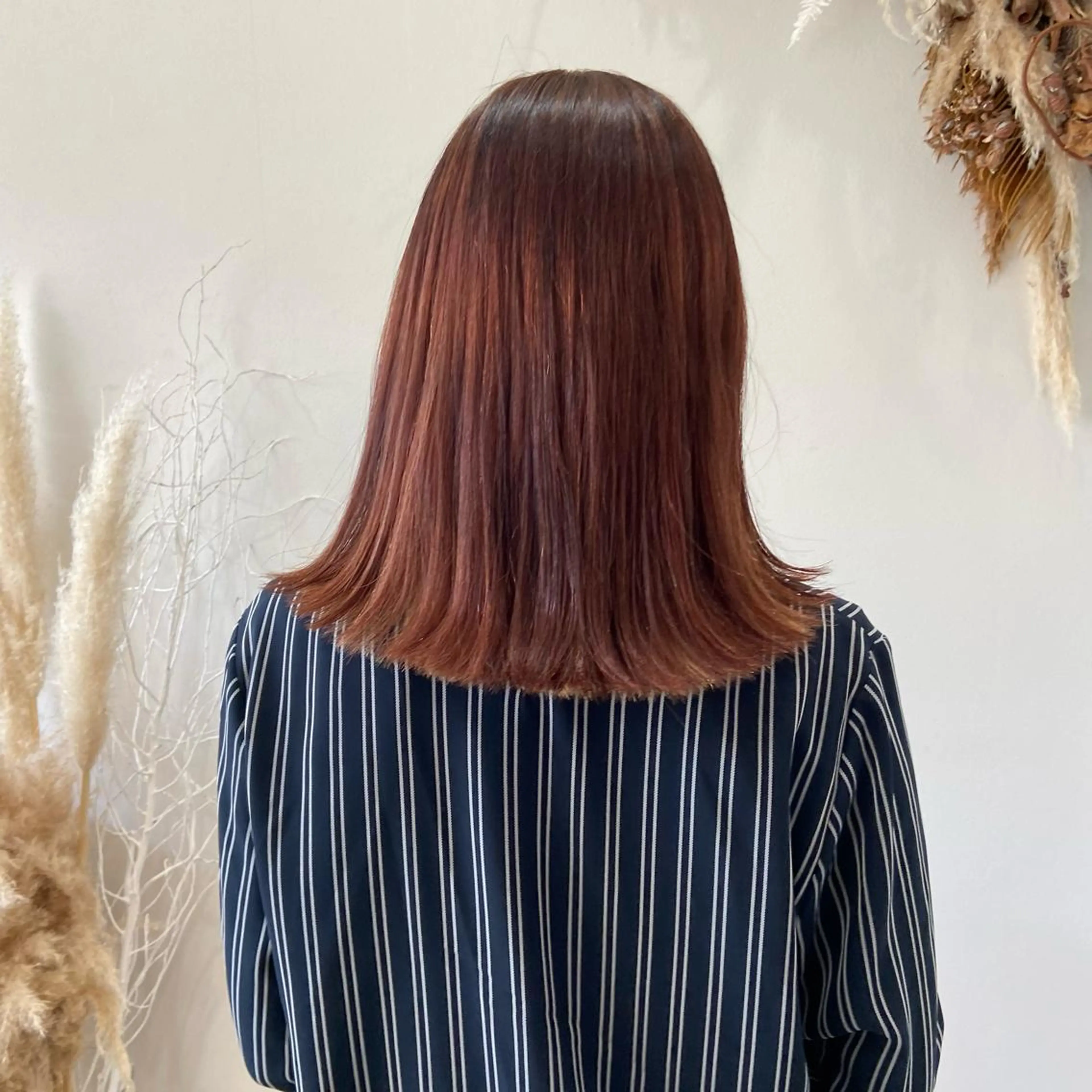 セミロング 松本 玲菜のヘアスタイル