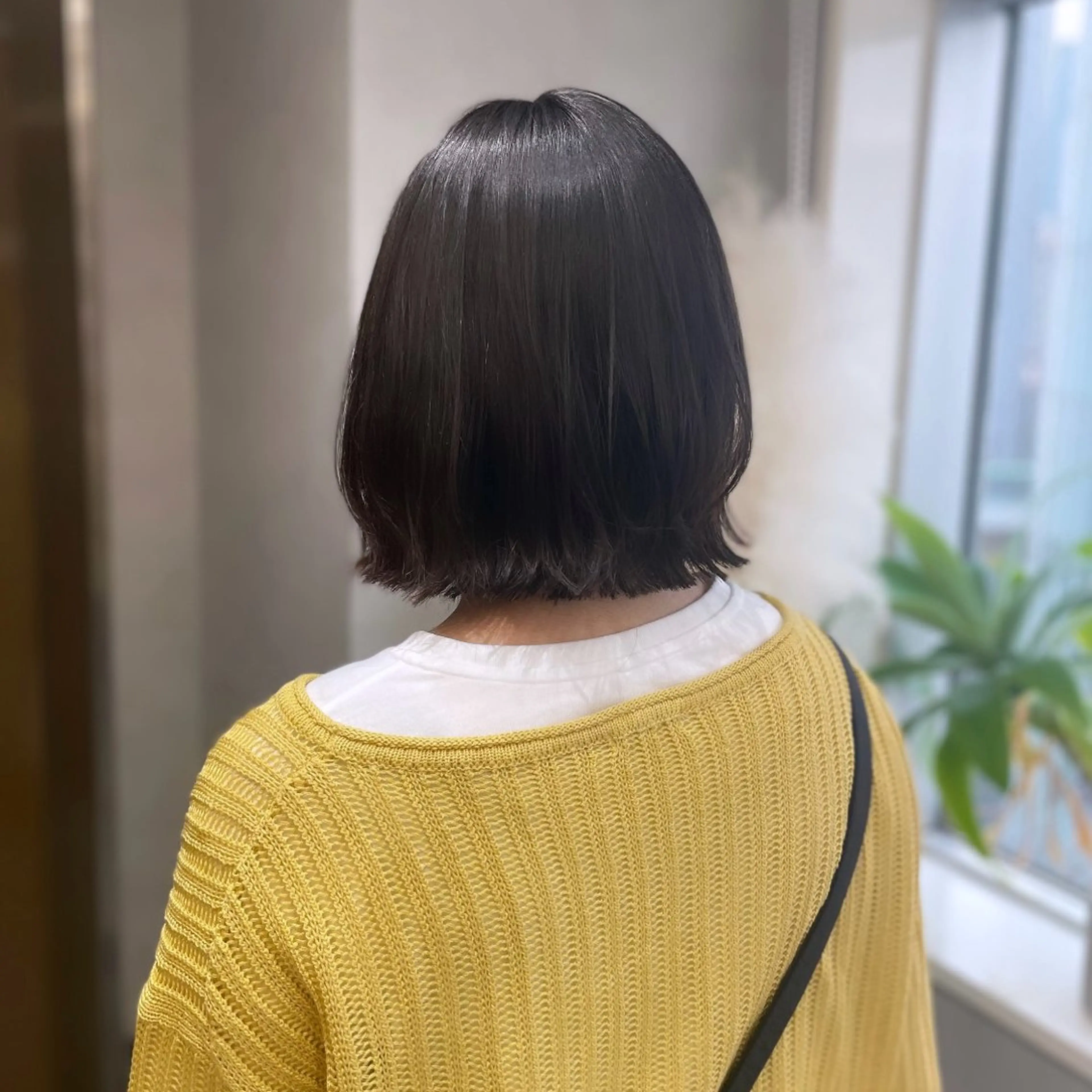 ミディアム ボブ くびれヘア レイヤーカット カット Rui/透明感カラー 暖色/レイヤーカットのヘアスタイル