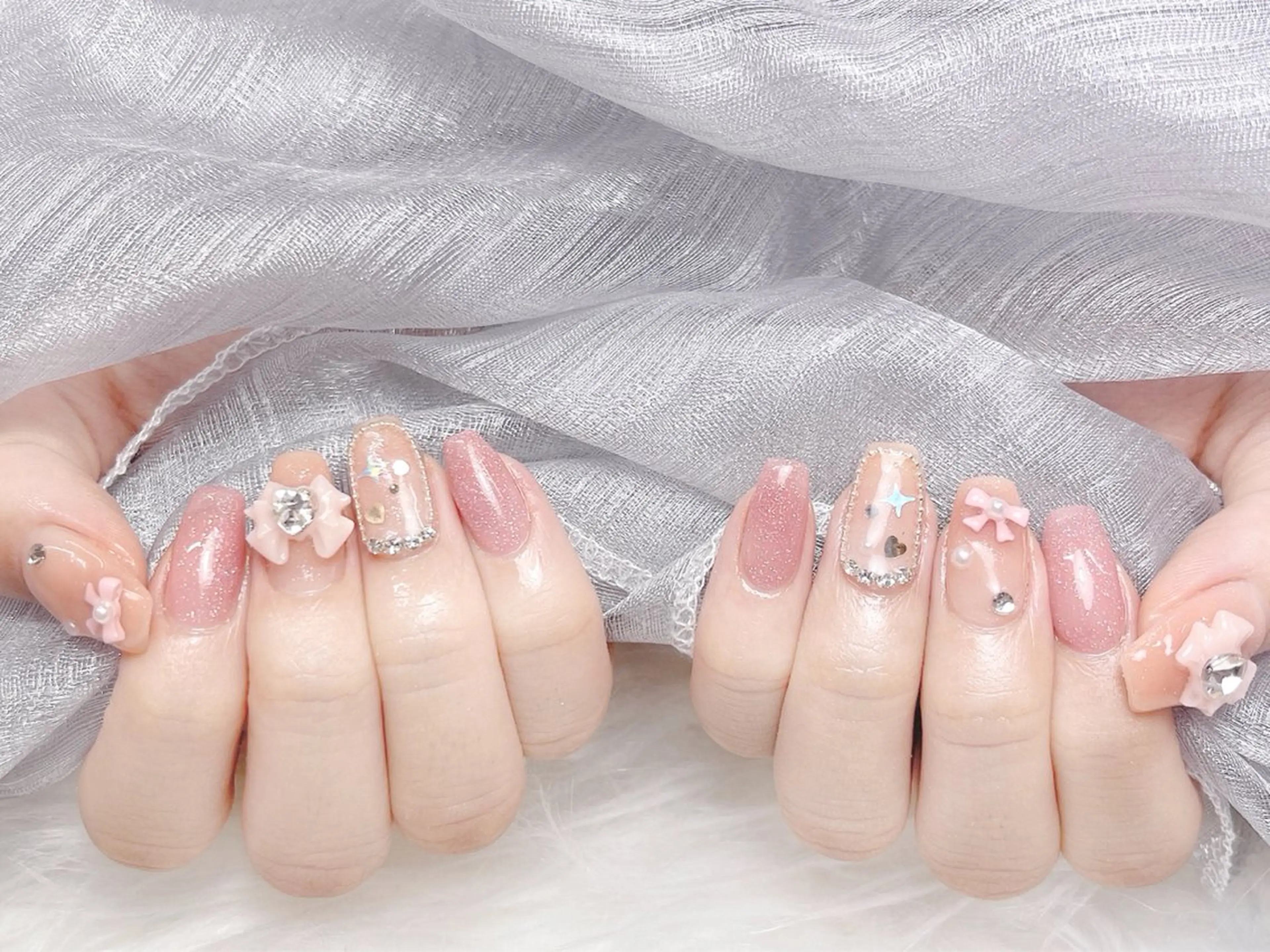 ネイル オーロラネイル チークネイル 長さ出し フットネイル フレンチネイル ハンドネイル ハンドケア lily nailのネイルデザイン