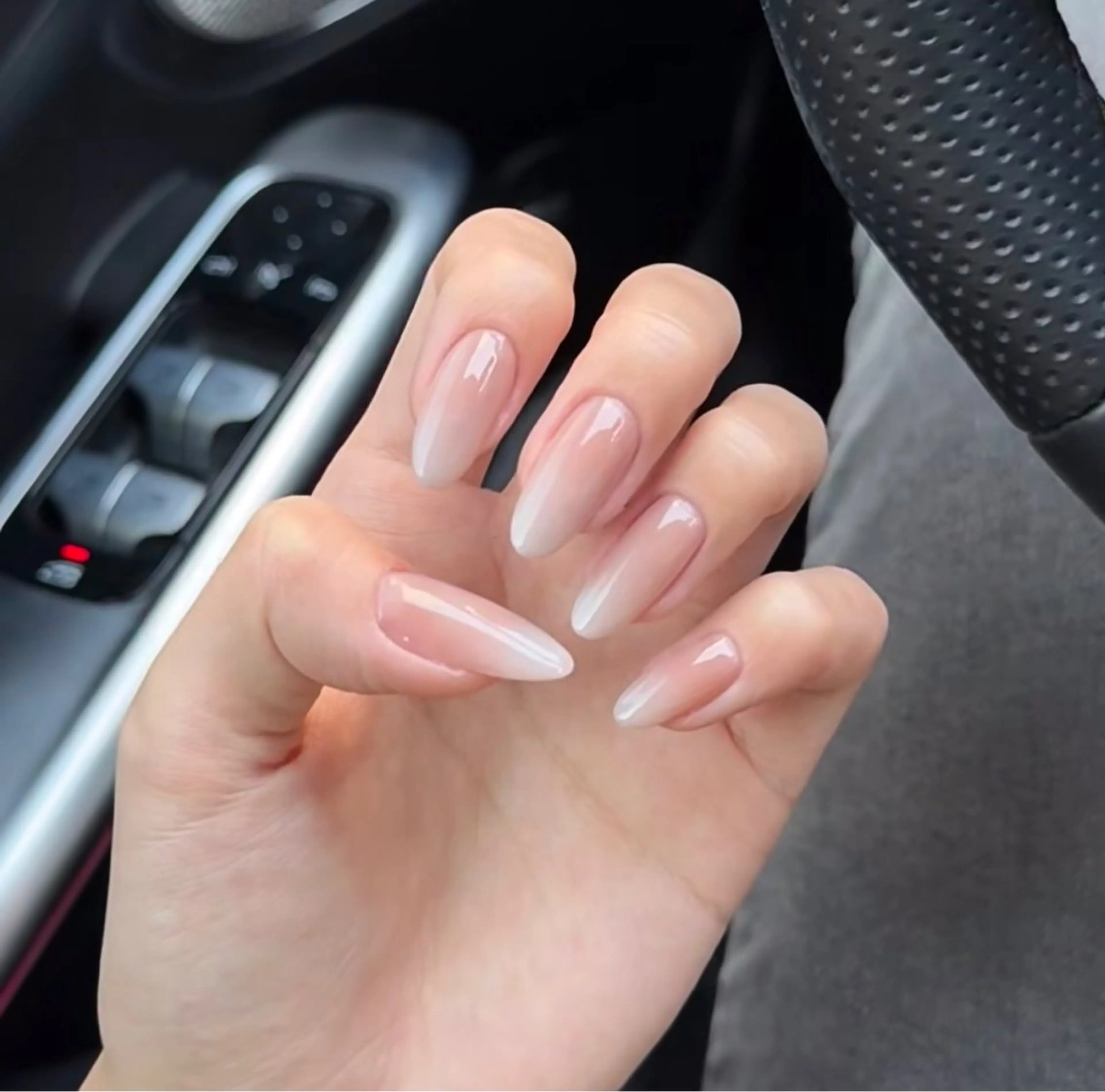 ネイル ハンドネイル 🍑 momo_nailのネイルデザイン