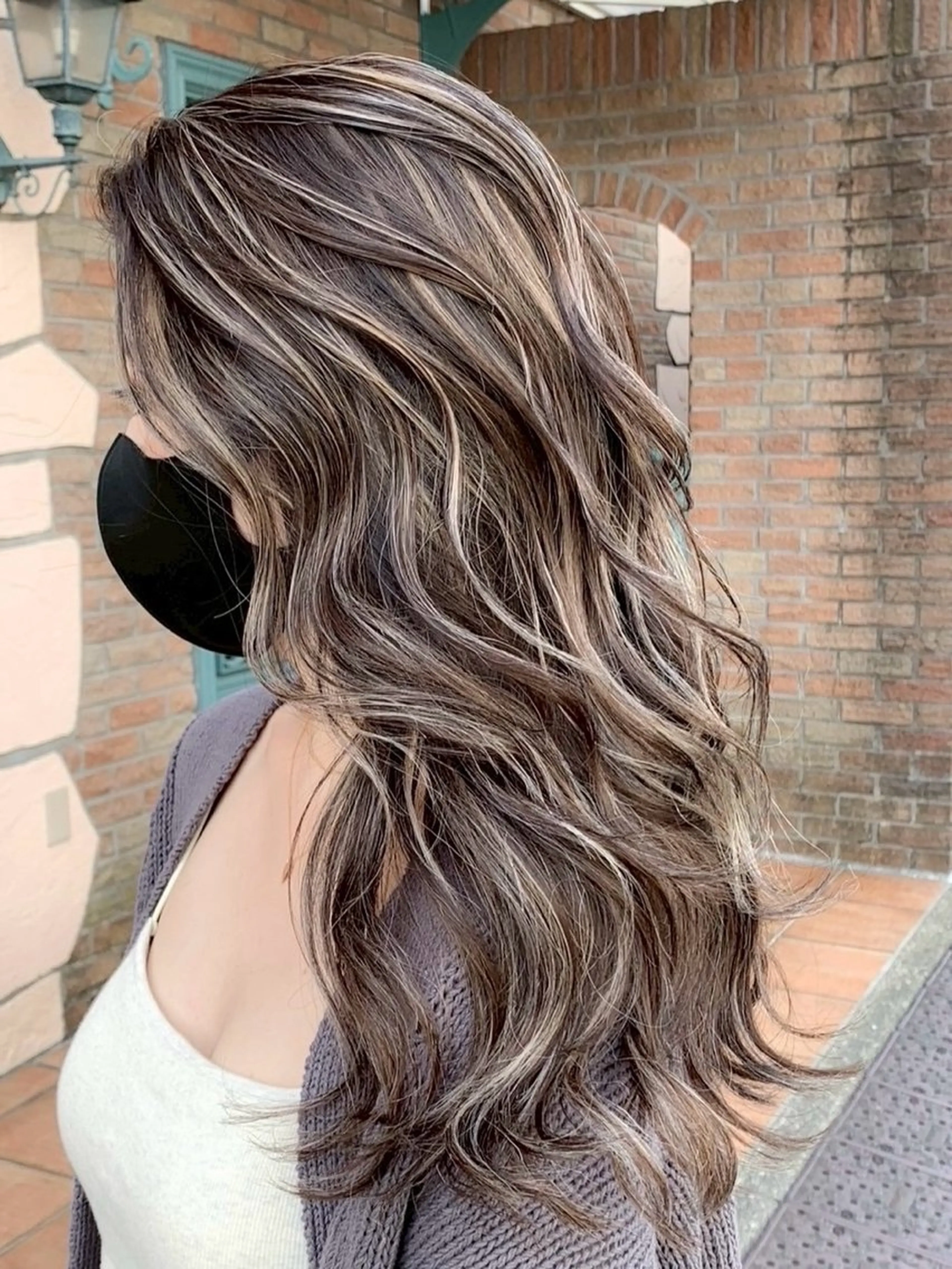 ロング カラー ハイライトカラー ハイライト ヘアカラー トリートメント 表参道/ハイライト バレイヤージュのヘアスタイル