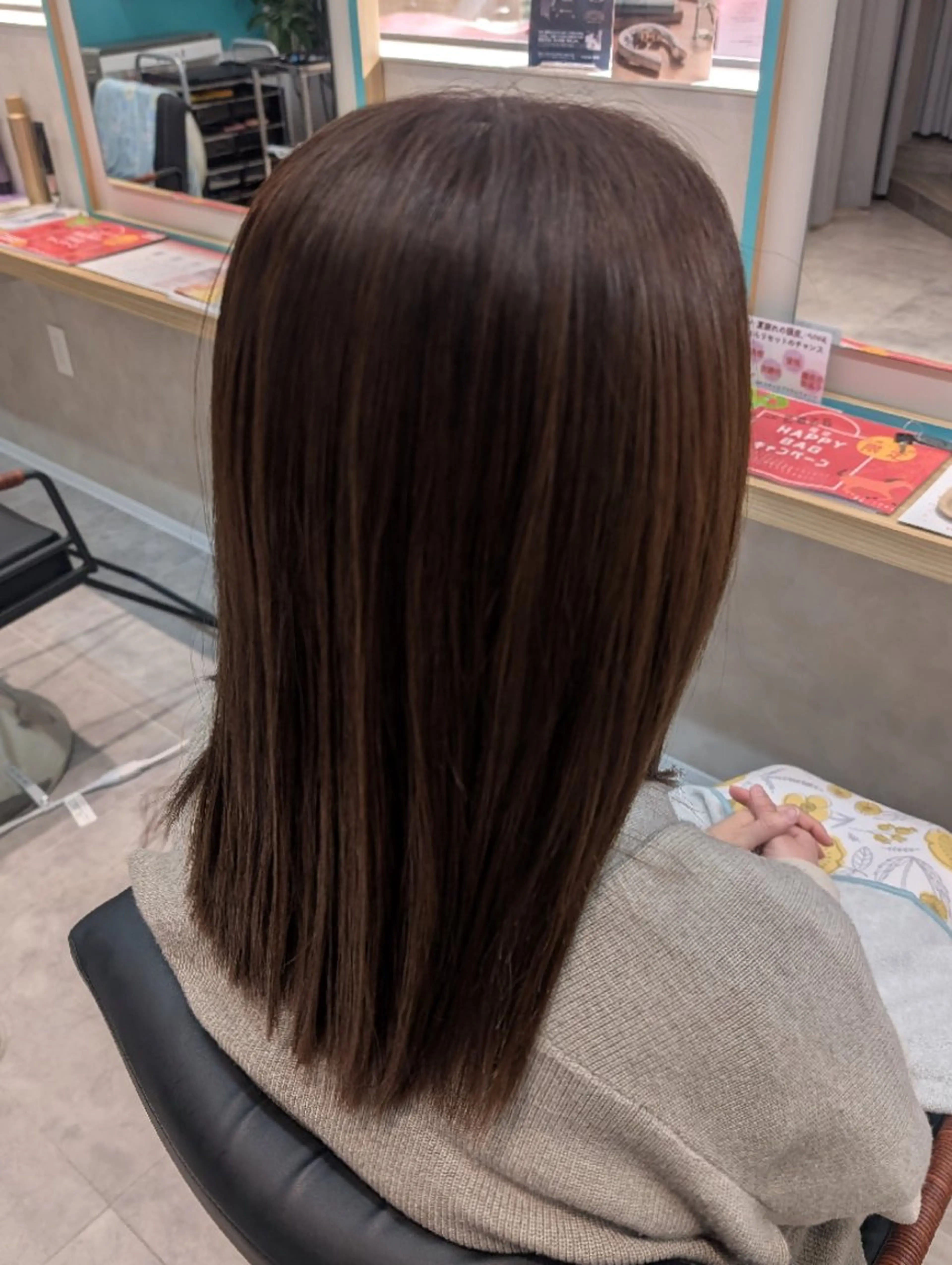 セミロング カラー カット ヘアカラー 田端みおと🐱 SoZoBridgeのヘアスタイル