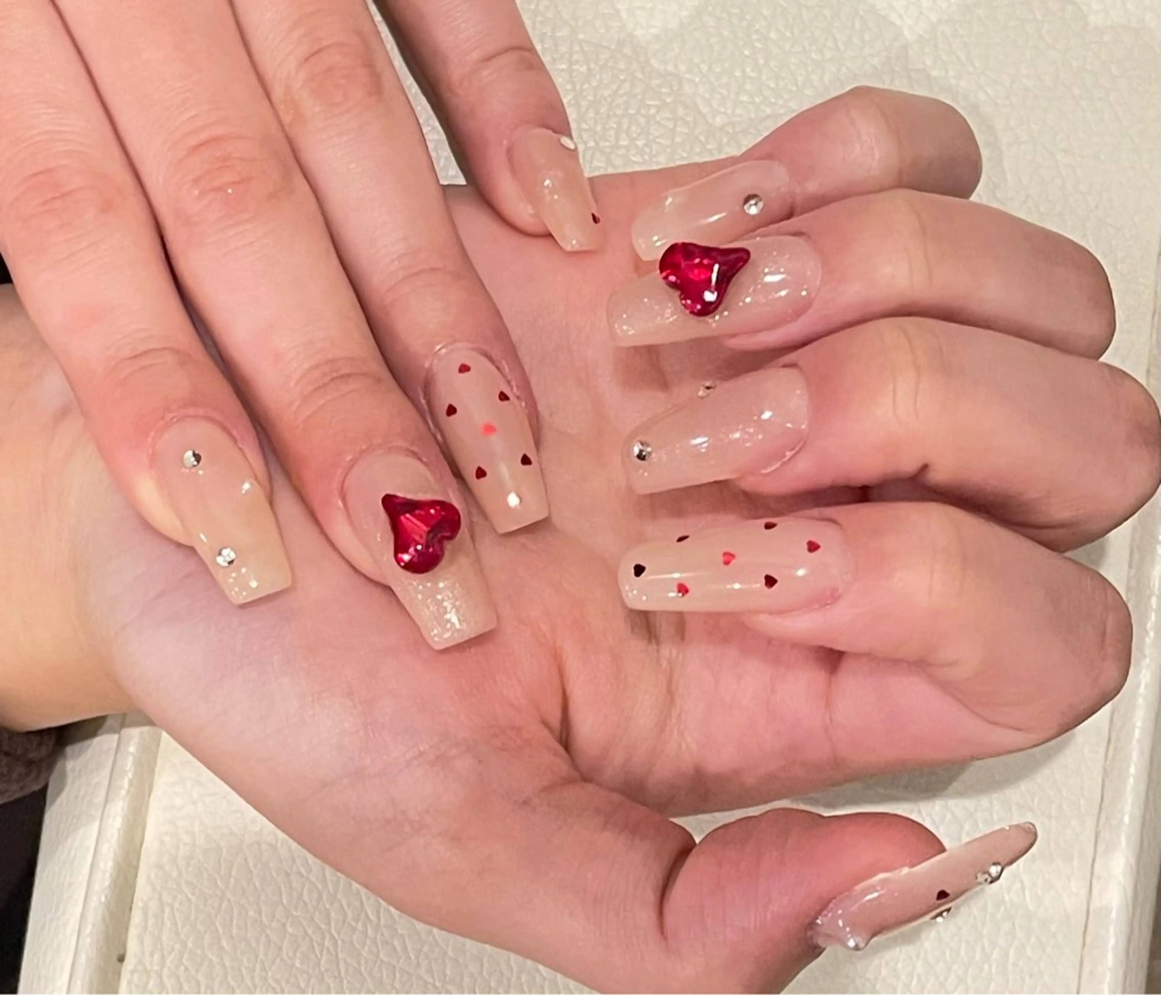 ネイル オーロラネイル チークネイル フレンチネイル ガラスフレンチ グラデーション H&Bsalon カイのネイルデザイン