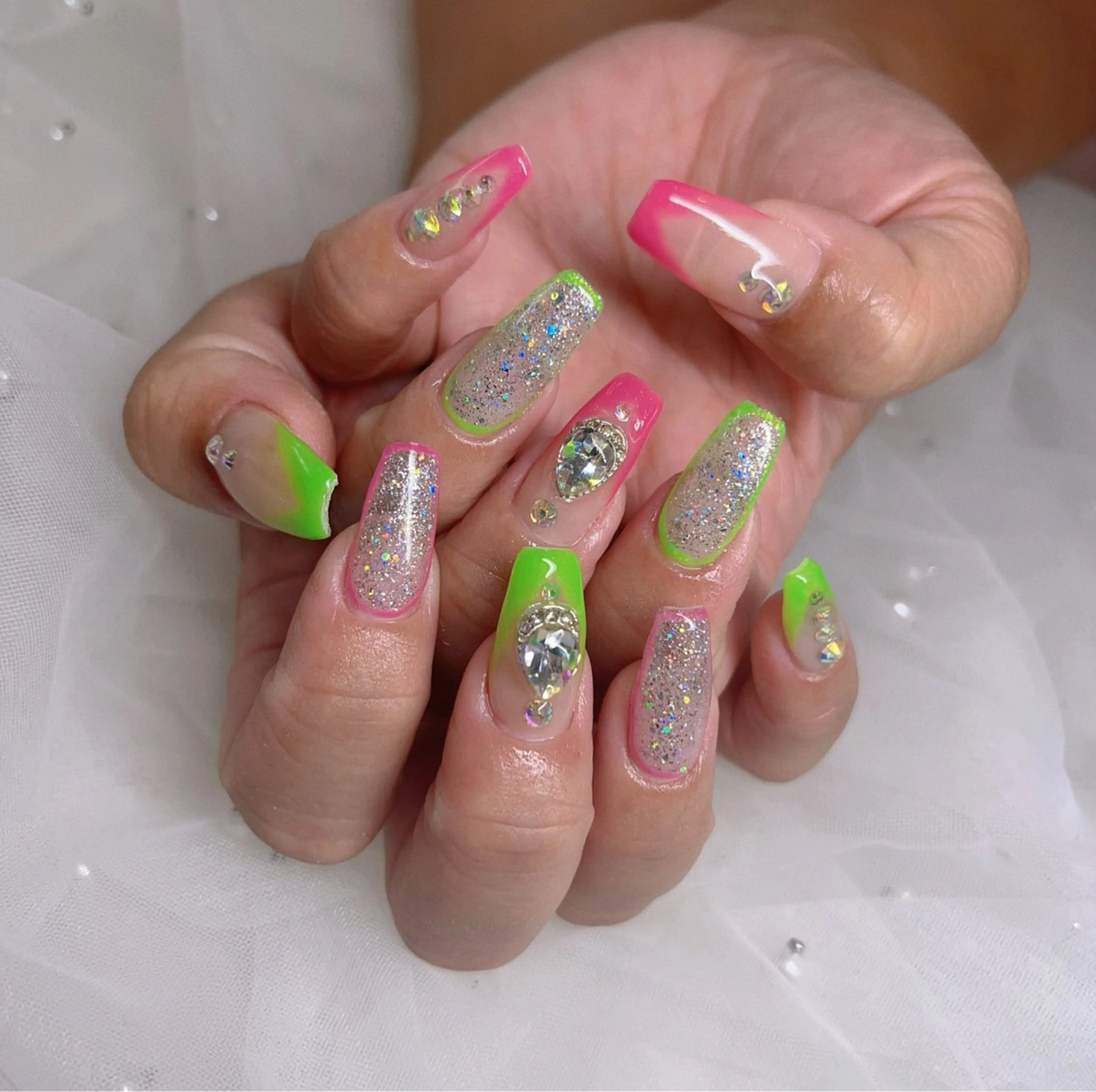 ネイル Fairyフェアリーネイルサロン所属・Nail Hibi サロンのネイルデザイン