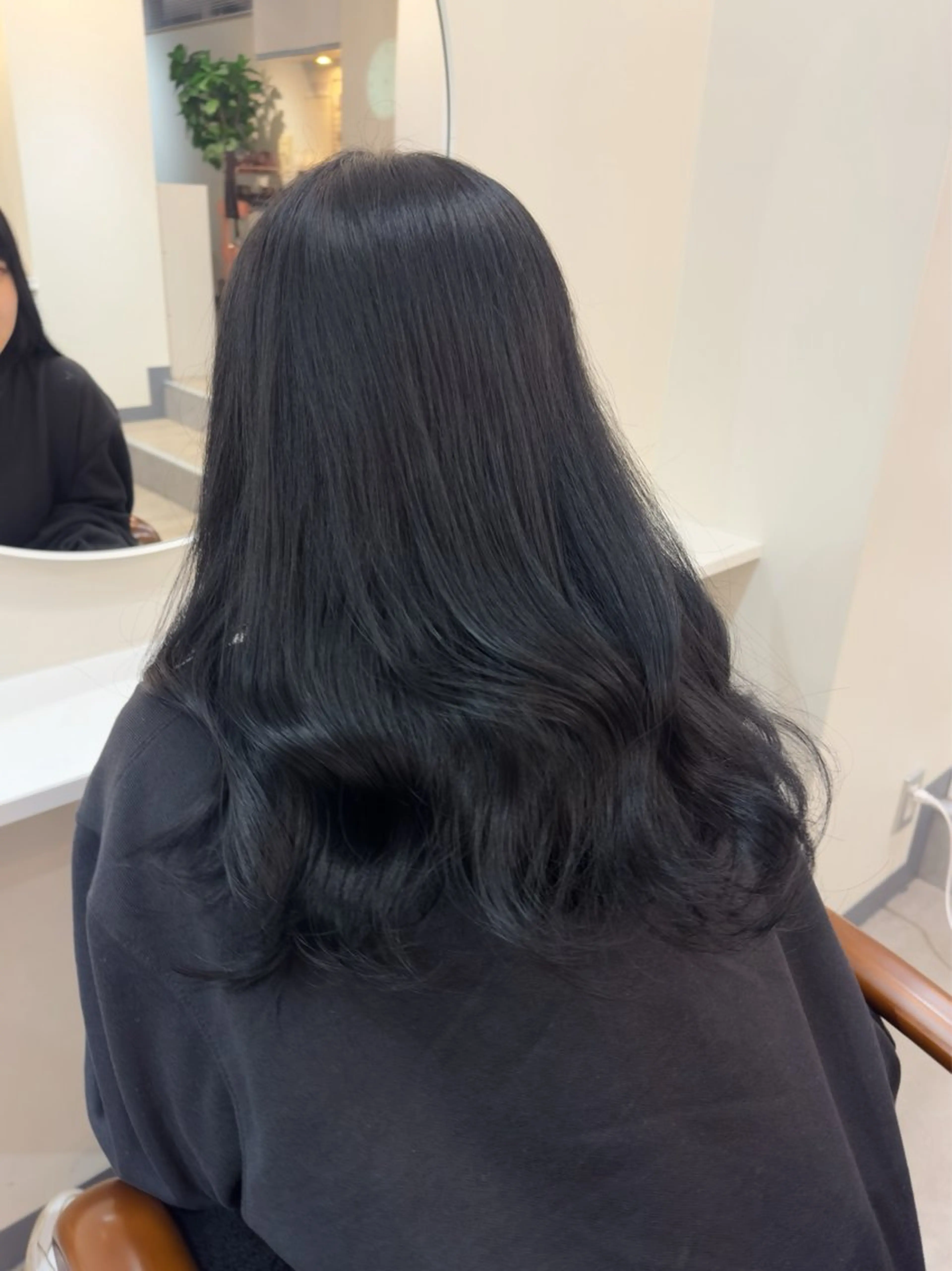 ロング カラー ヘアカラー レイヤー/顔周り /いいぬまみかのヘアスタイル