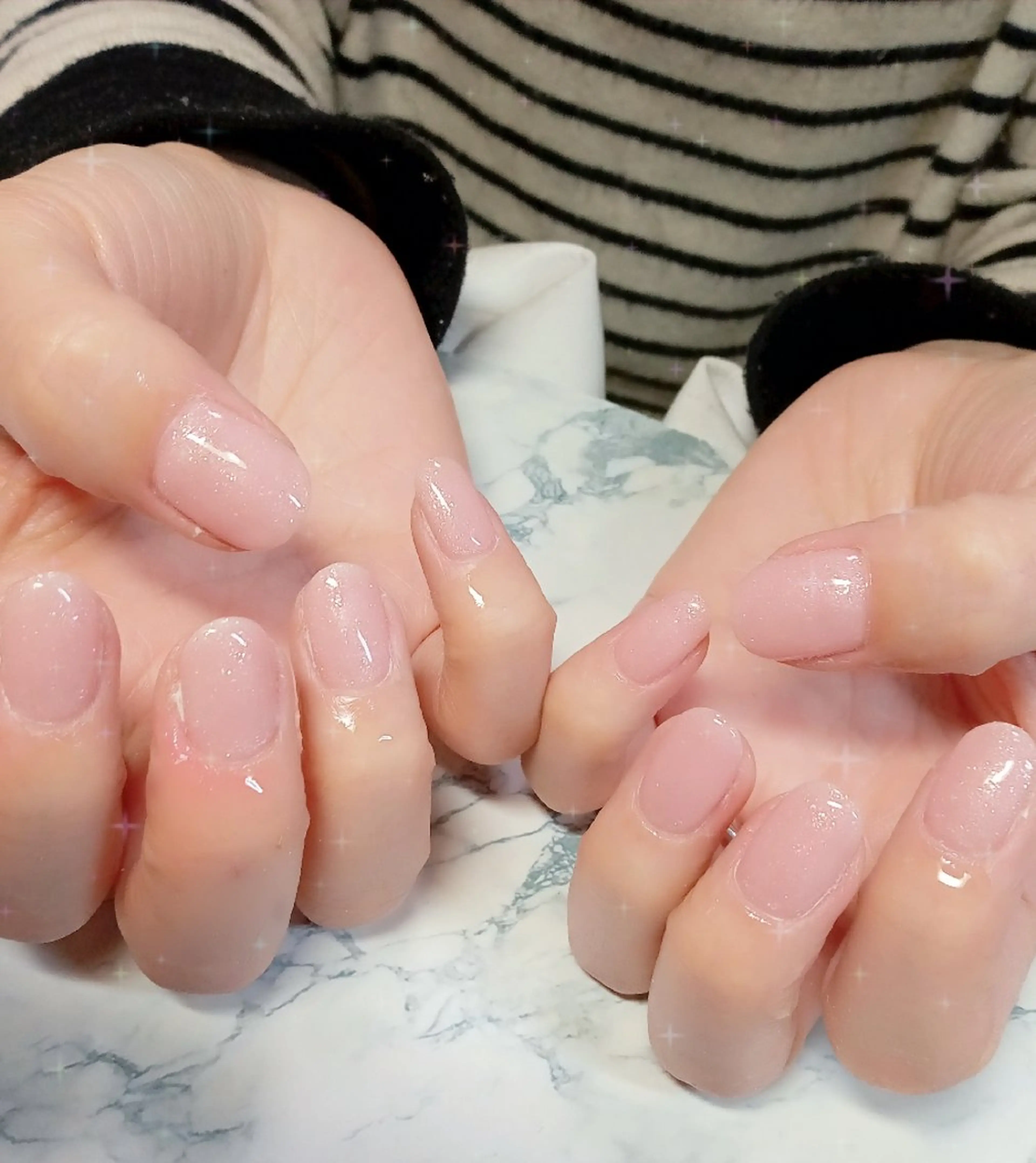 ネイル 長さ出し ジェルネイル キラキラネイル ラメ(グリッター) ラメグラデーション ハンドネイル flure de neige yukiのネイルデザイン