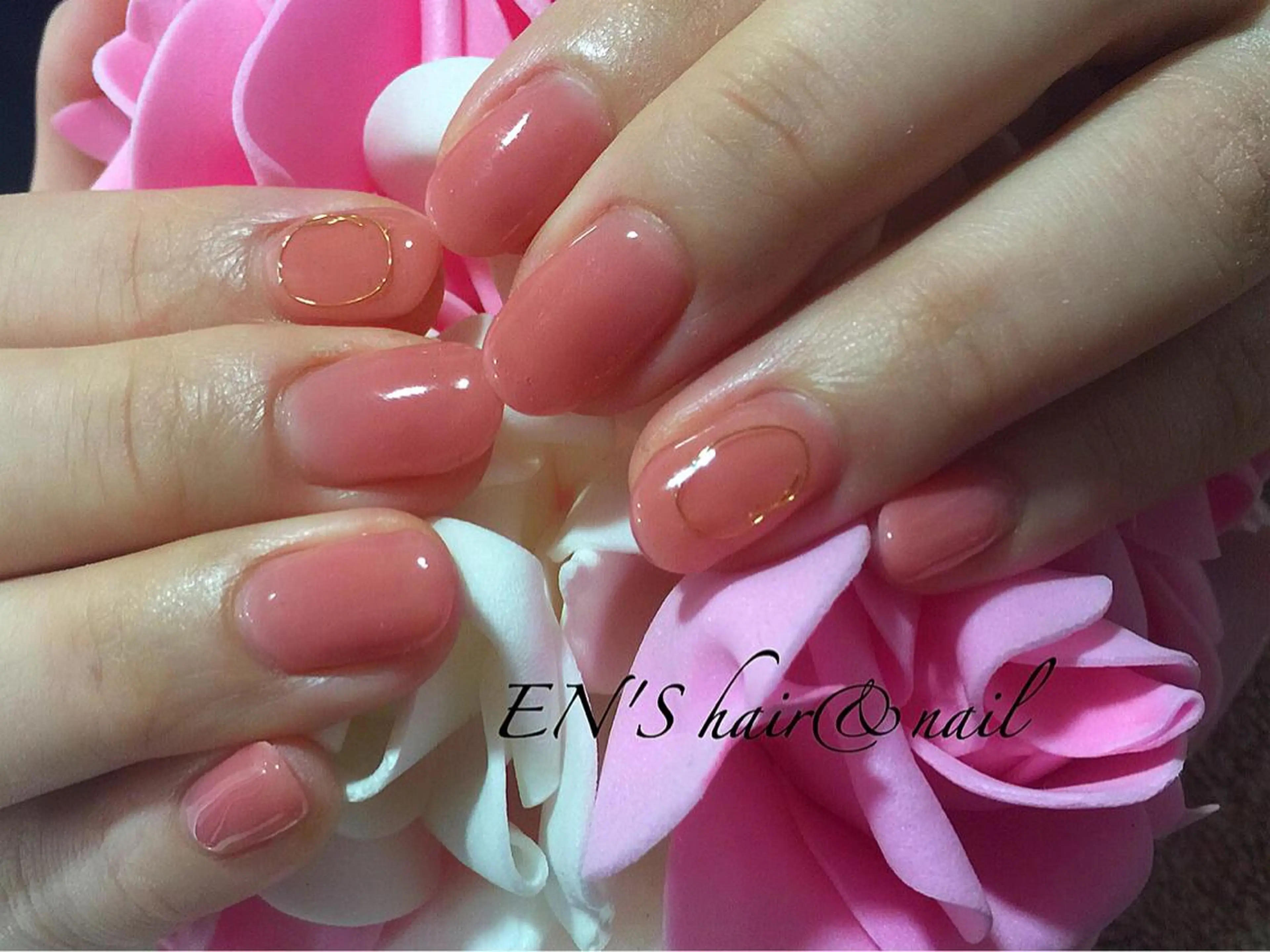 ネイル ゴールド ワンカラーネイル ピンク フルリール 【プライベートサロンのネイルデザイン
