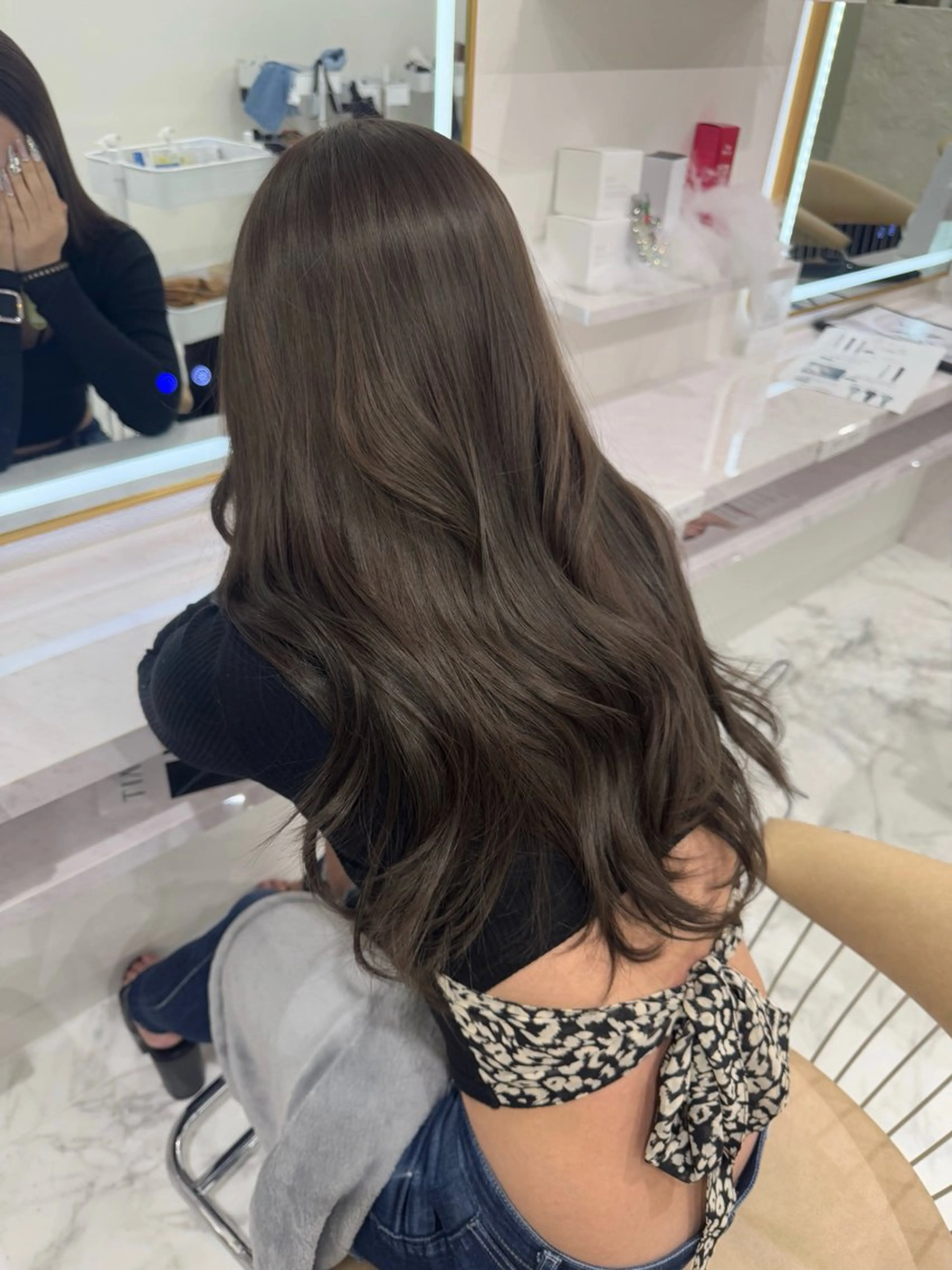 ロング チョコレートブラウン 韓国ヘアーサロン MARIA🐈‍⬛のヘアスタイル