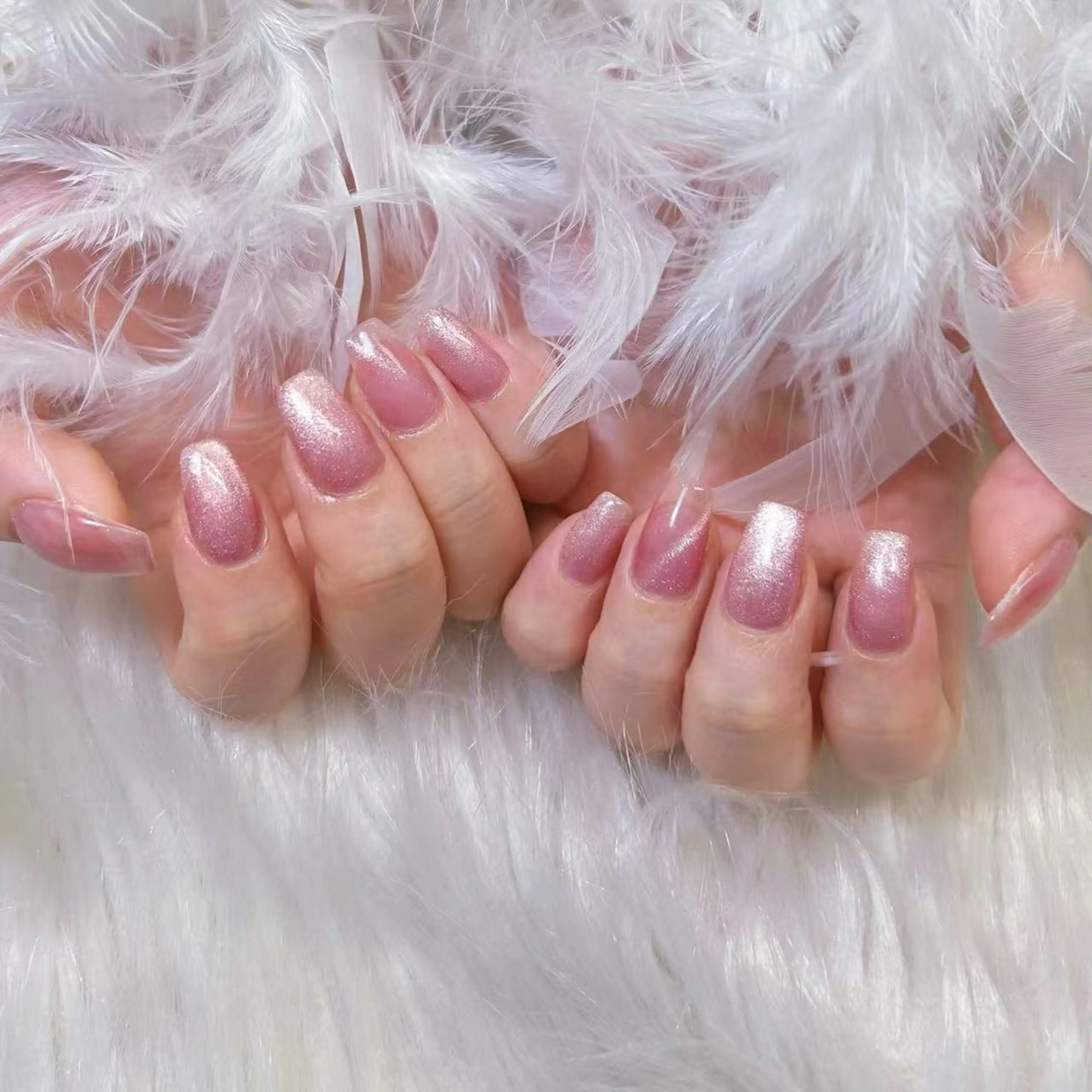 ジェルオフ無料、Hand 🌸💖　マグネット＋先端ライン5980の写真