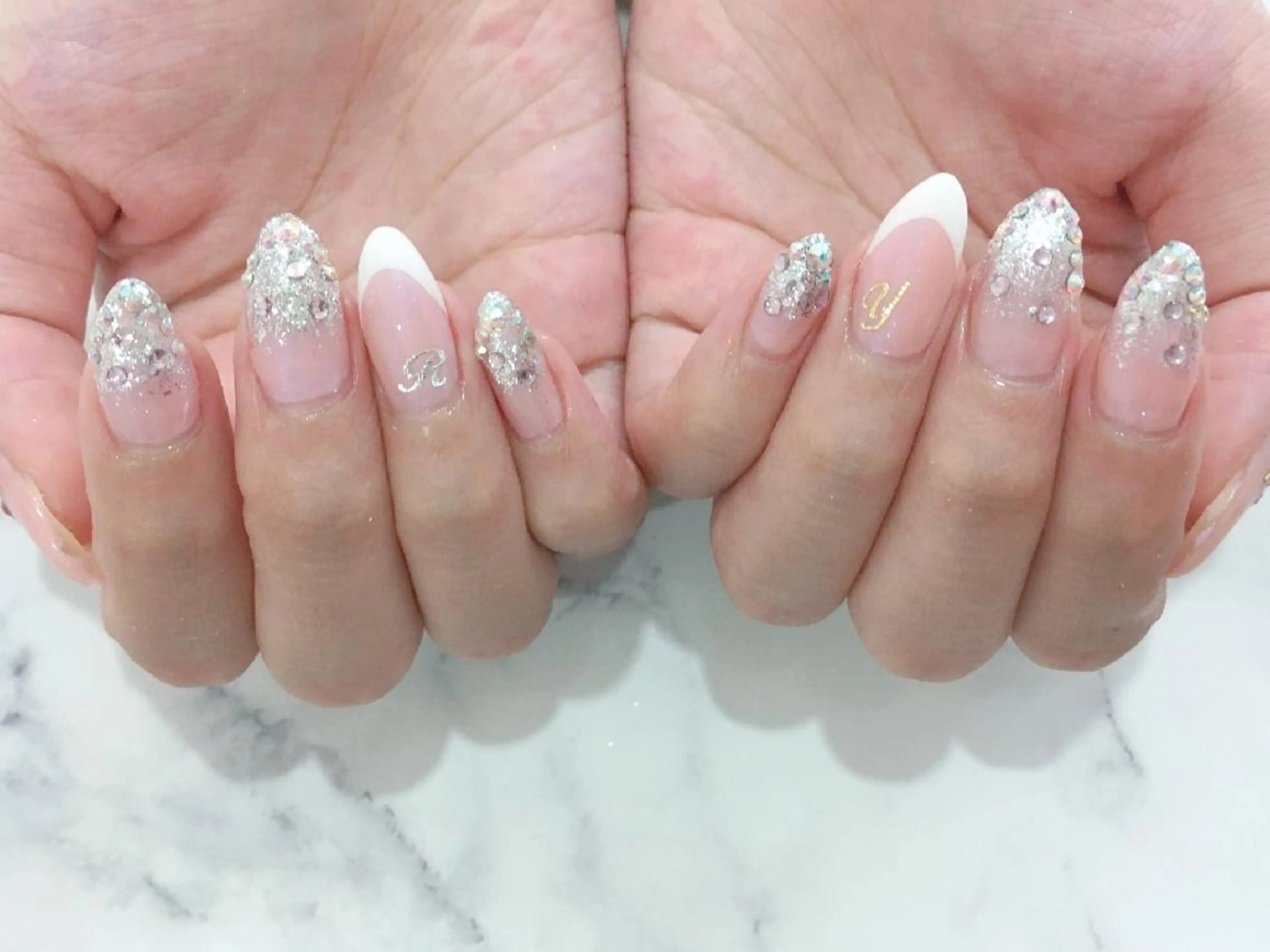 ネイル 長さ出し フラワーネイル フットネイル フレンチネイル ジェルネイル ネイル＆フラワーサロン〜Ri✦hiro〜鳥栖店所属・HIRATA RIEのネイルデザイン