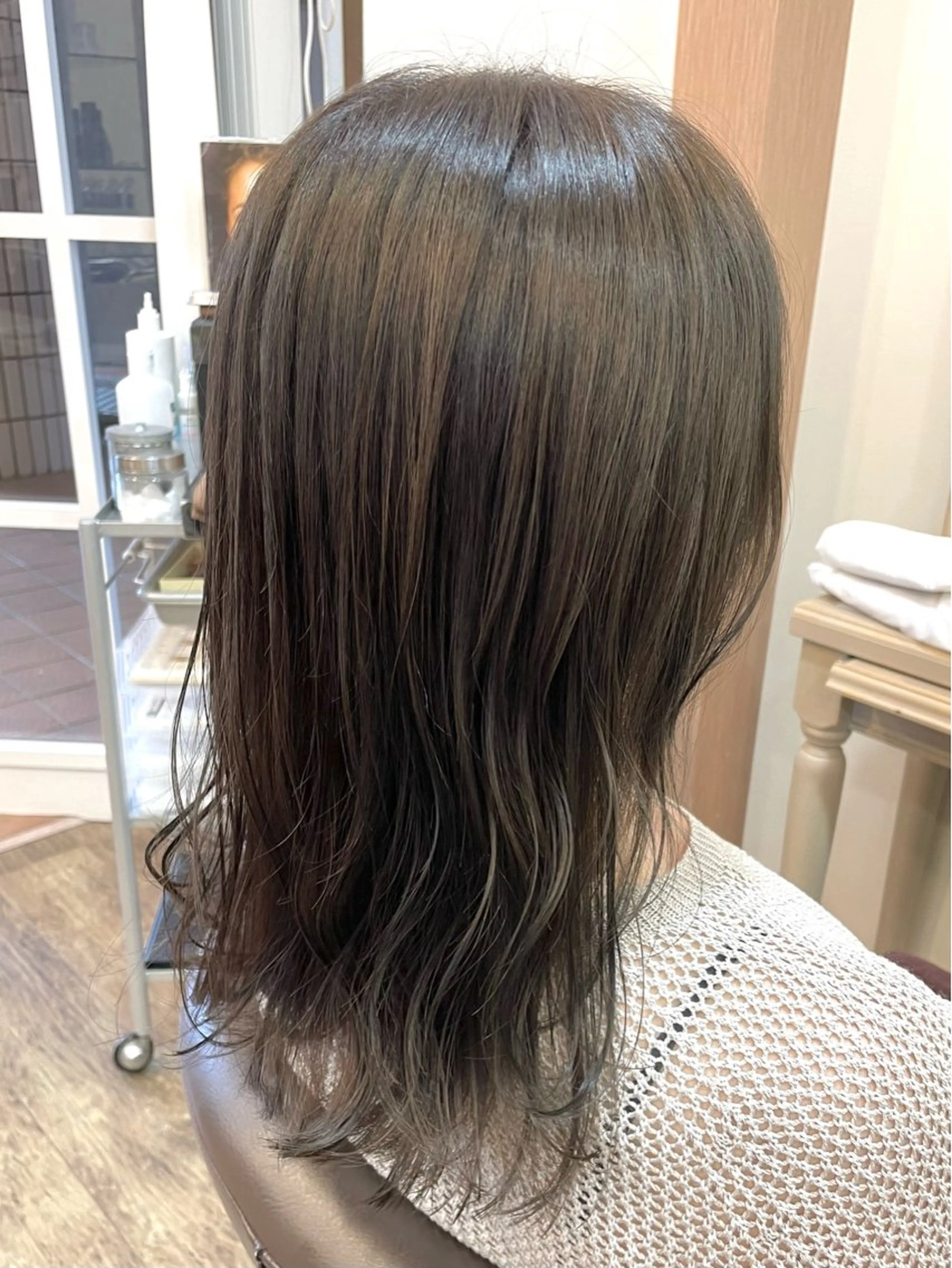 ミディアム カラー グレージュ ヘアカラー メンズパーマ🌀/ 中村郁未のヘアスタイル